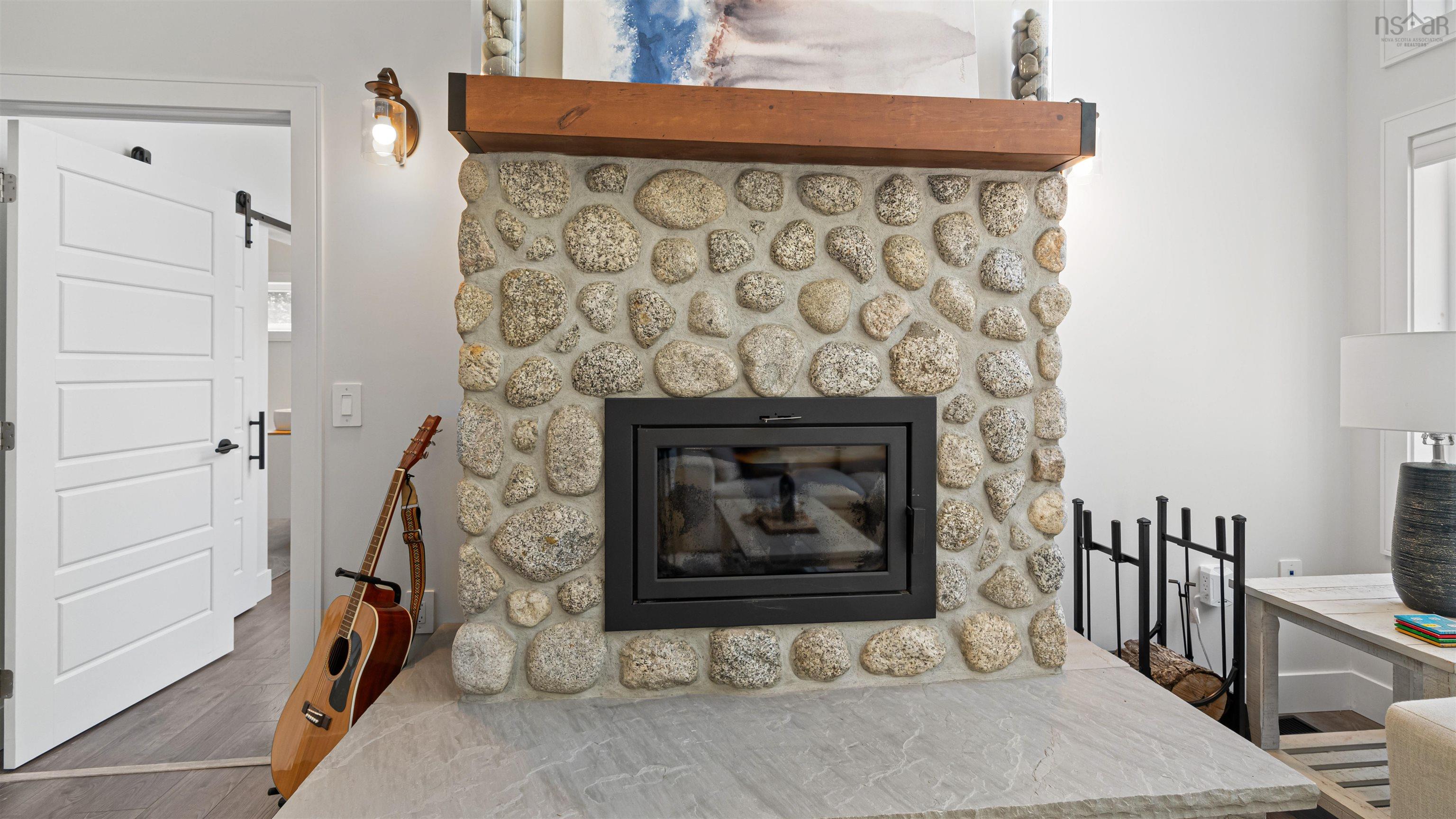 $799,900.00: 7 Spyglass Way, White Point