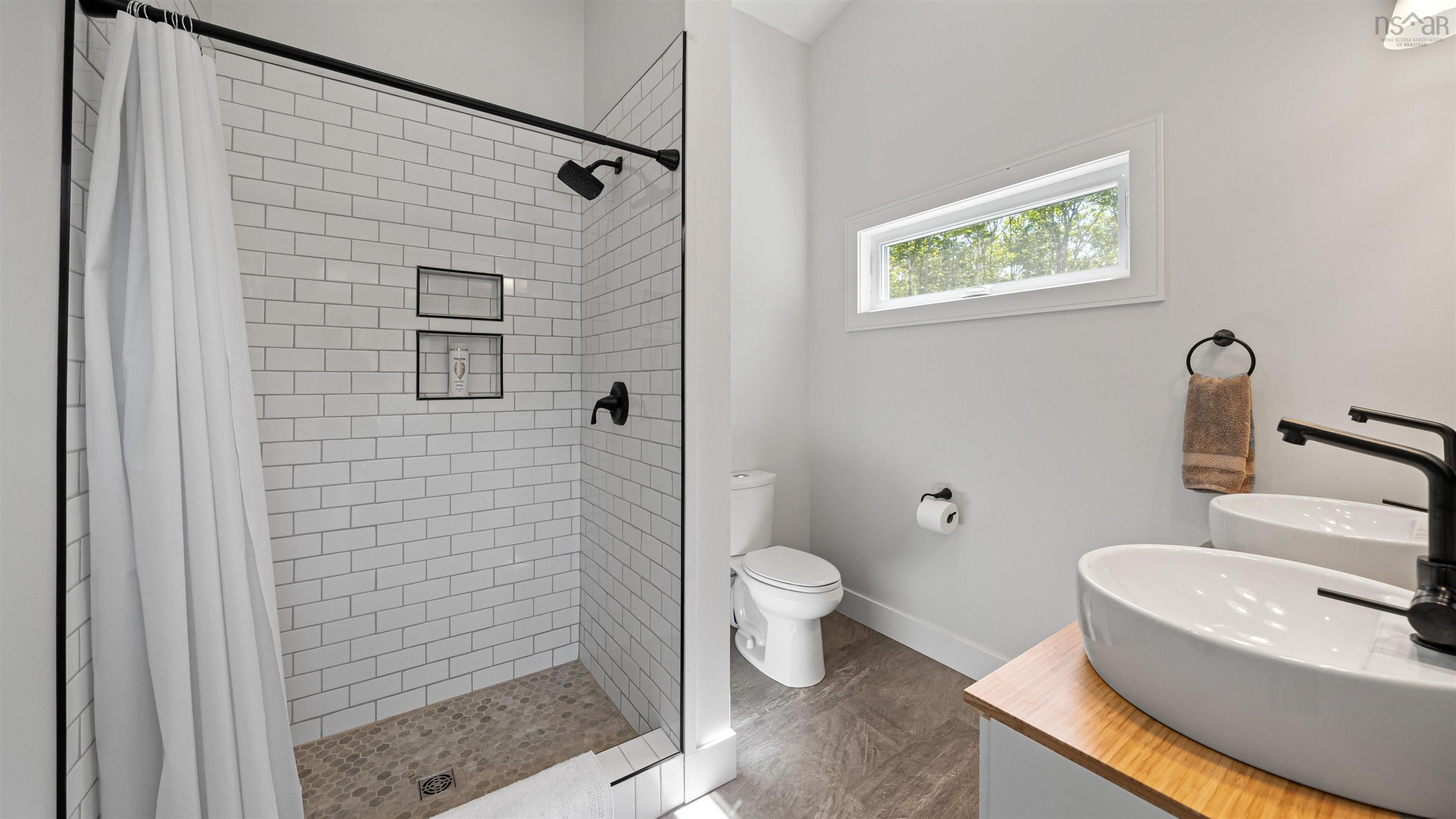 $799,900.00: 7 Spyglass Way, White Point