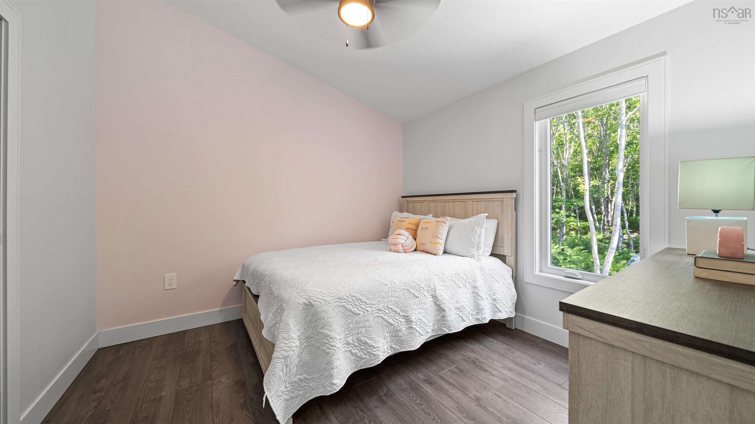 $799,900.00: 7 Spyglass Way, White Point