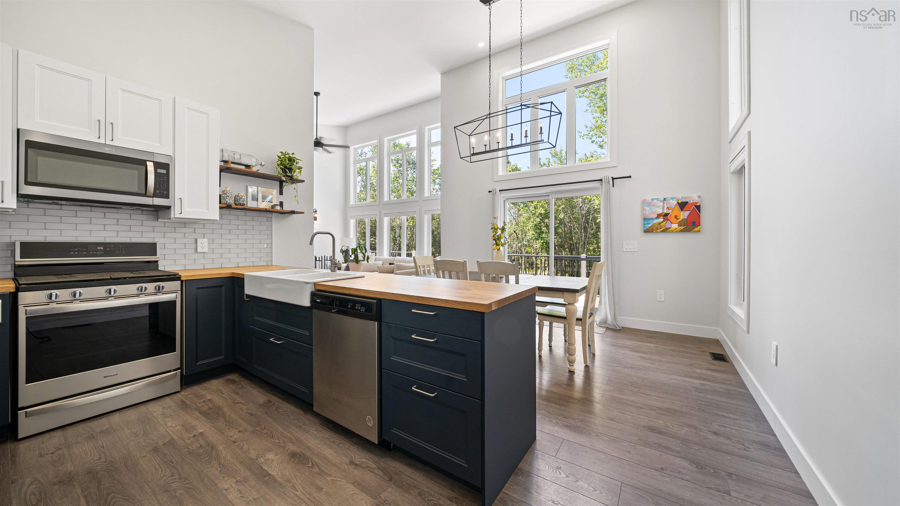 $799,900.00: 7 Spyglass Way, White Point