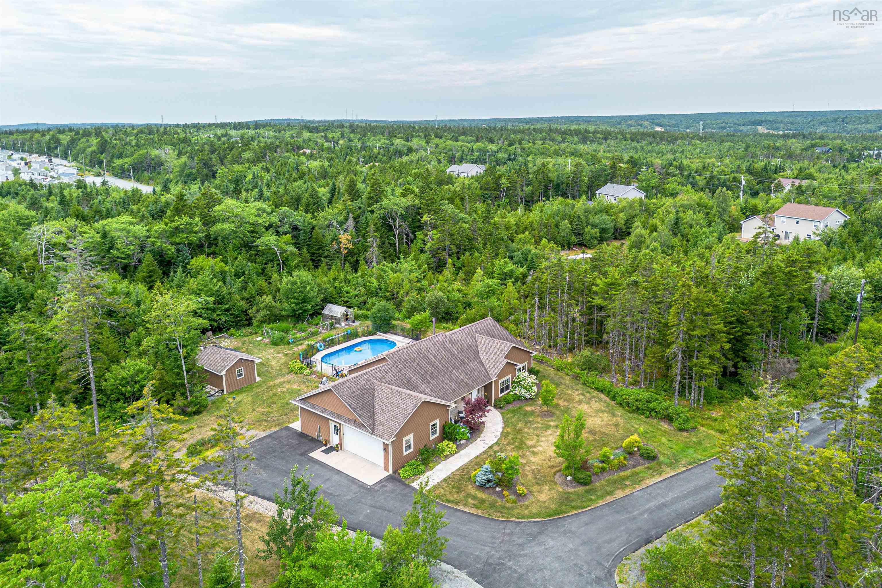 $839,900.00: 86 Newbury Road, Lucasville
