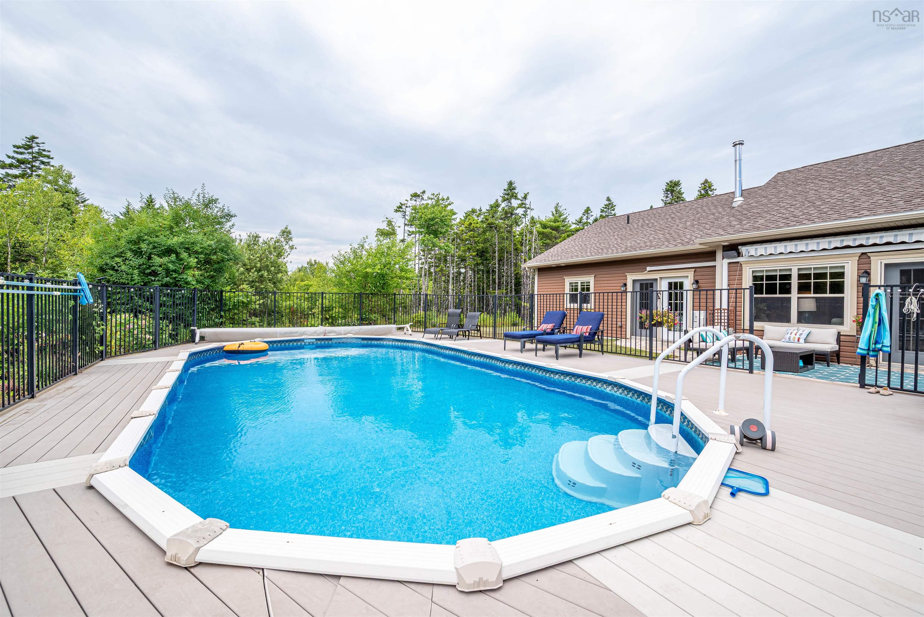 $839,900.00: 86 Newbury Road, Lucasville