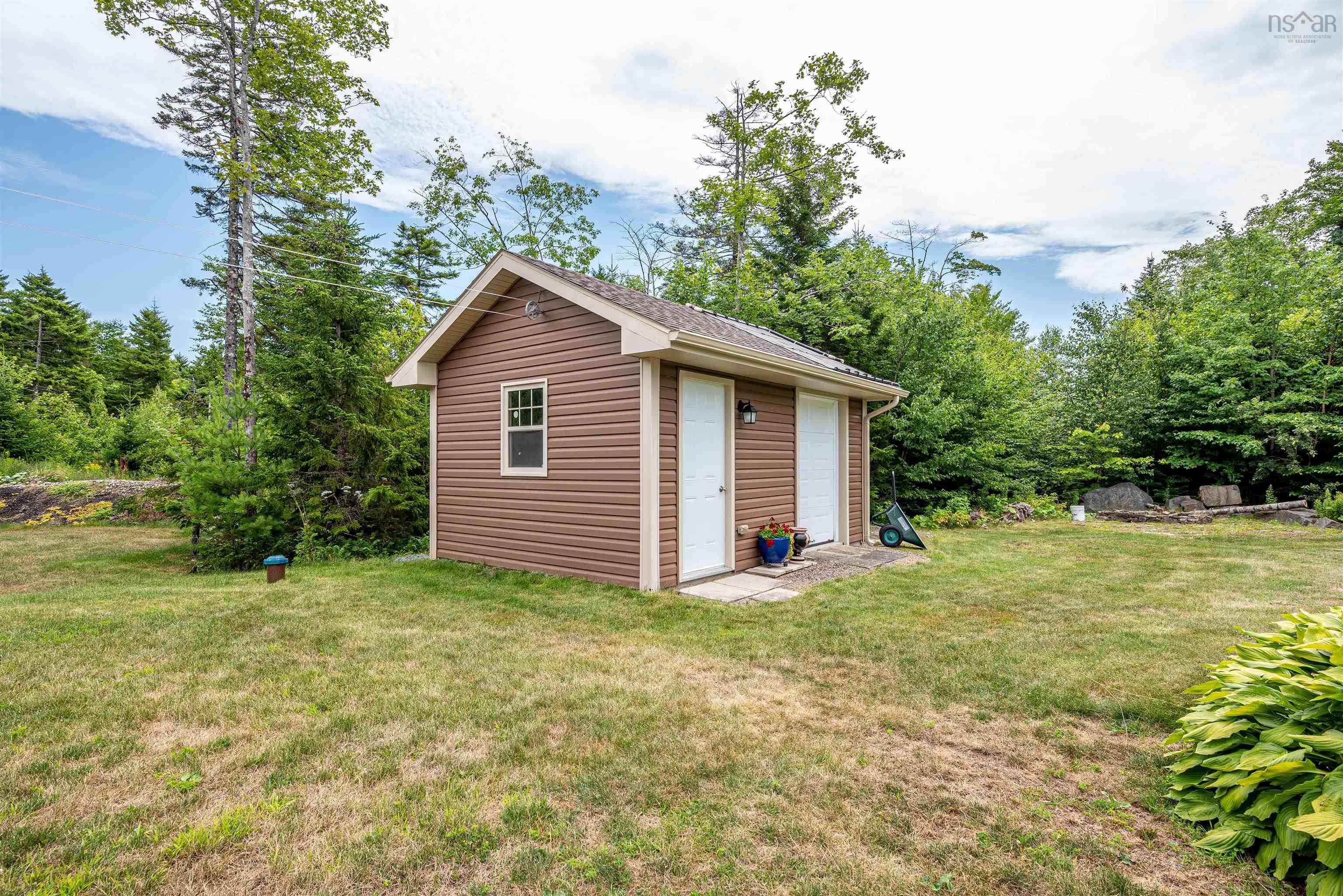 $839,900.00: 86 Newbury Road, Lucasville