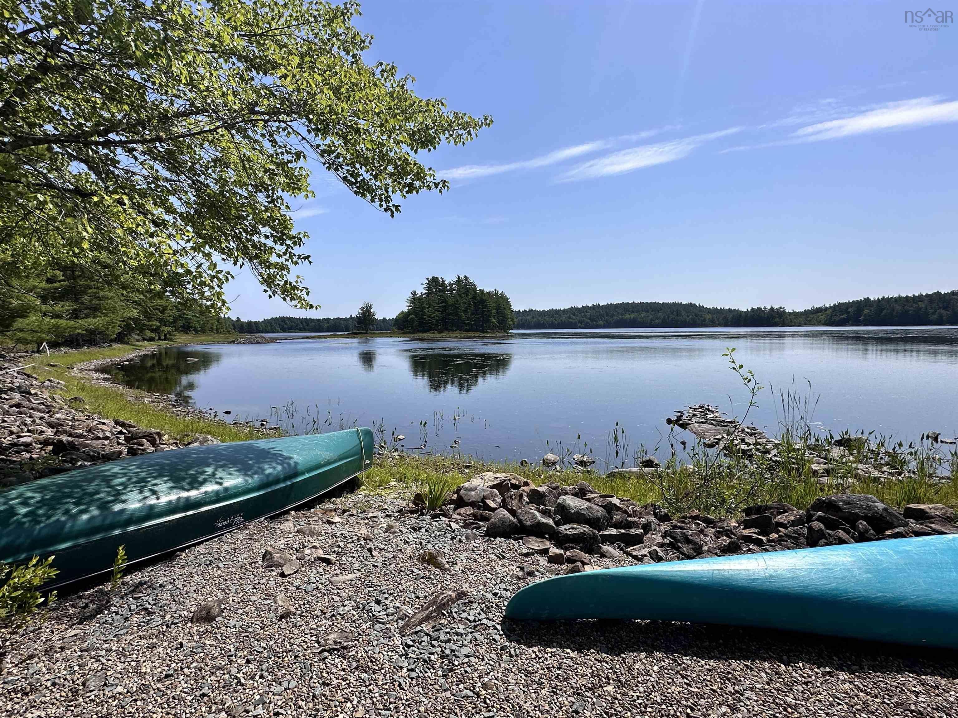 $325,000.00: 98 Lake View Drive, Westfield