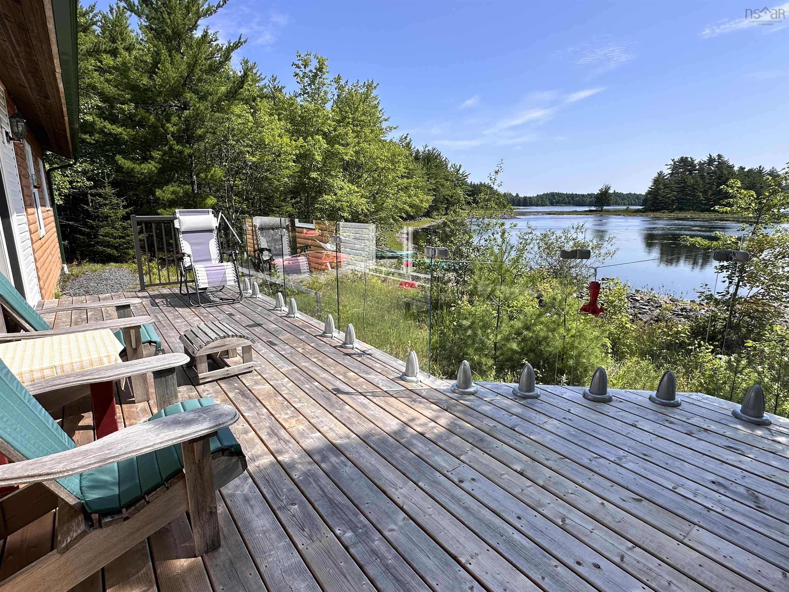 $325,000.00: 98 Lake View Drive, Westfield