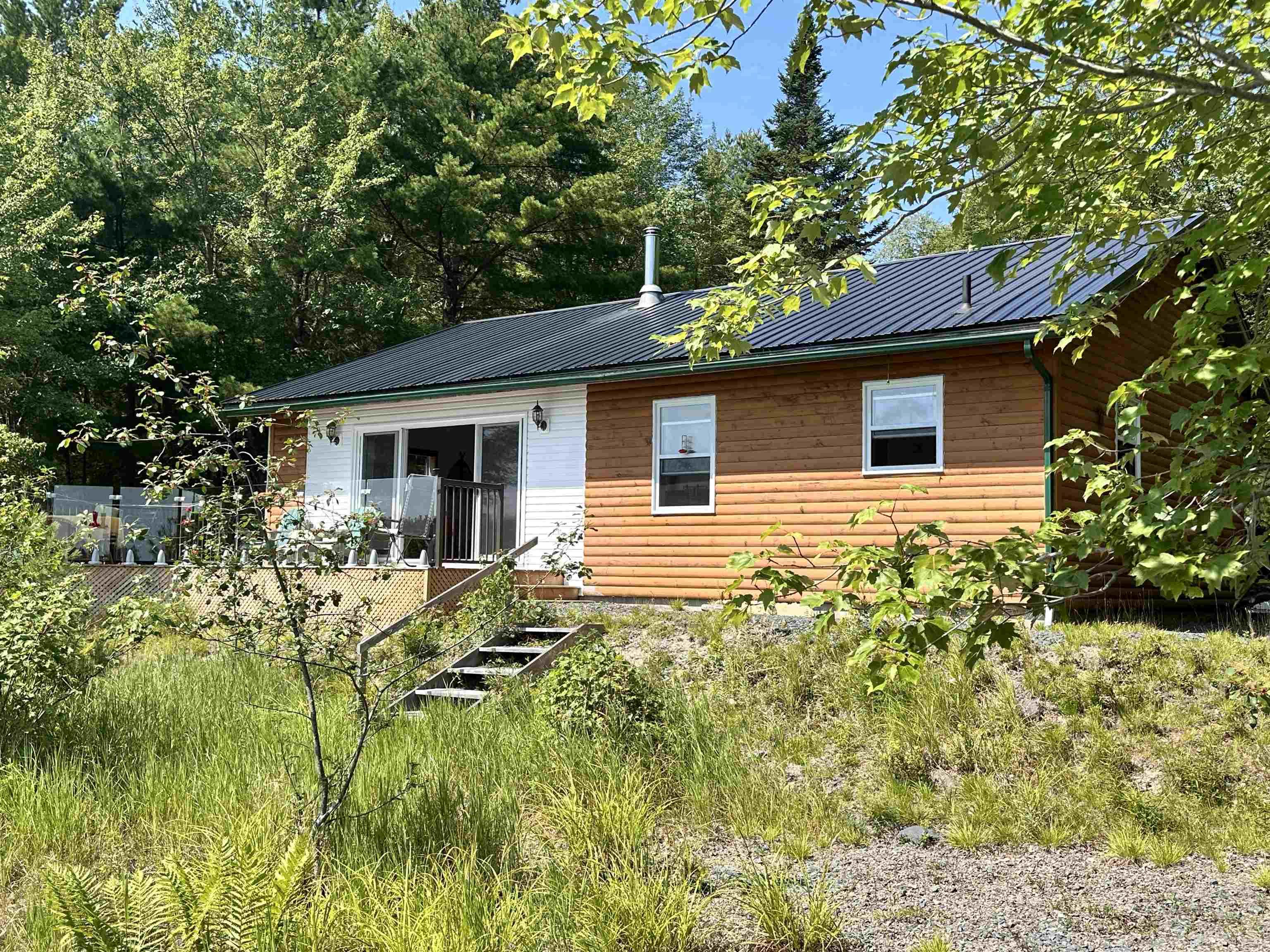 $325,000.00: 98 Lake View Drive, Westfield