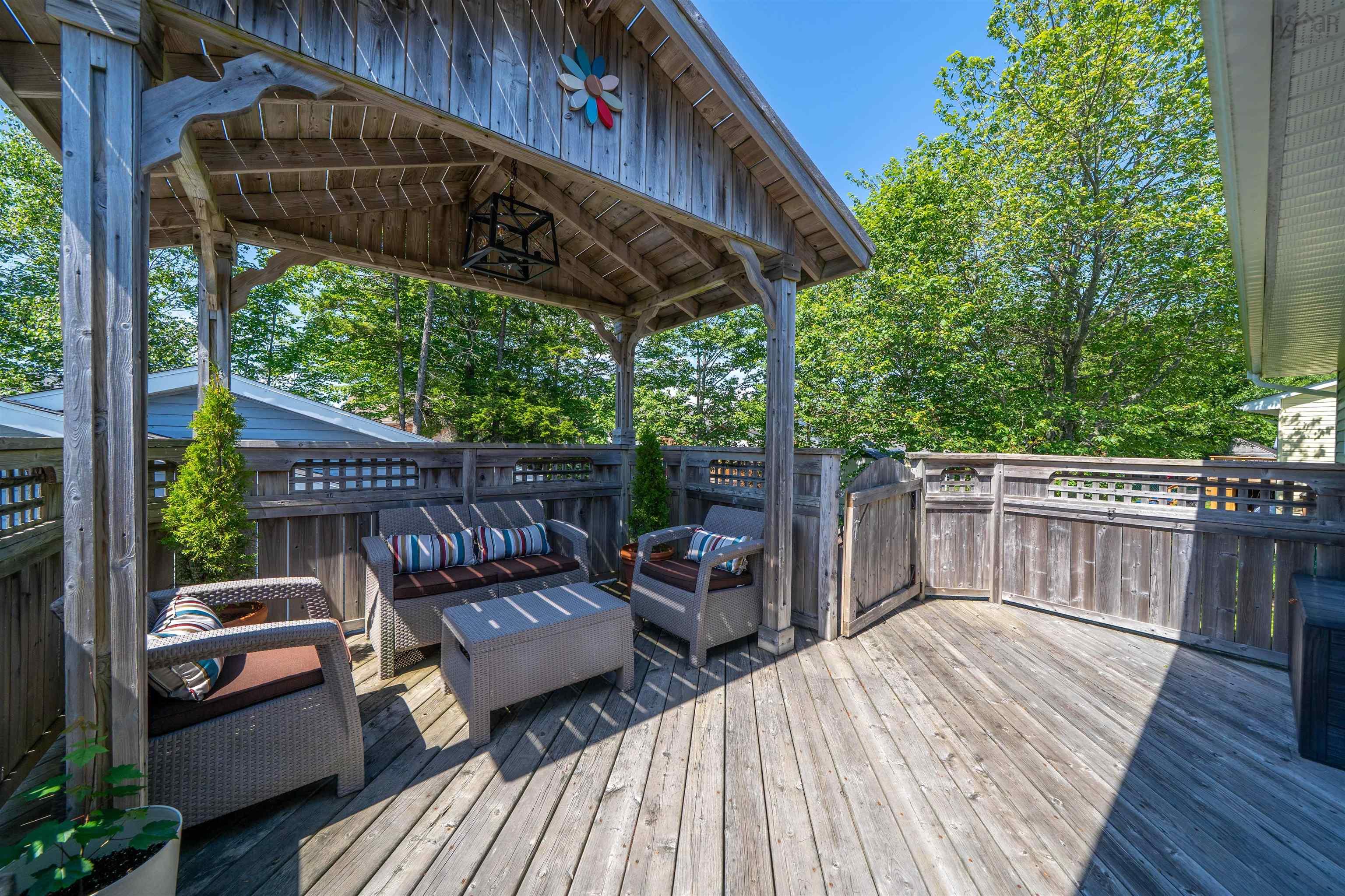 $529,900.00: 69 Carlisle Drive, Cole Harbour