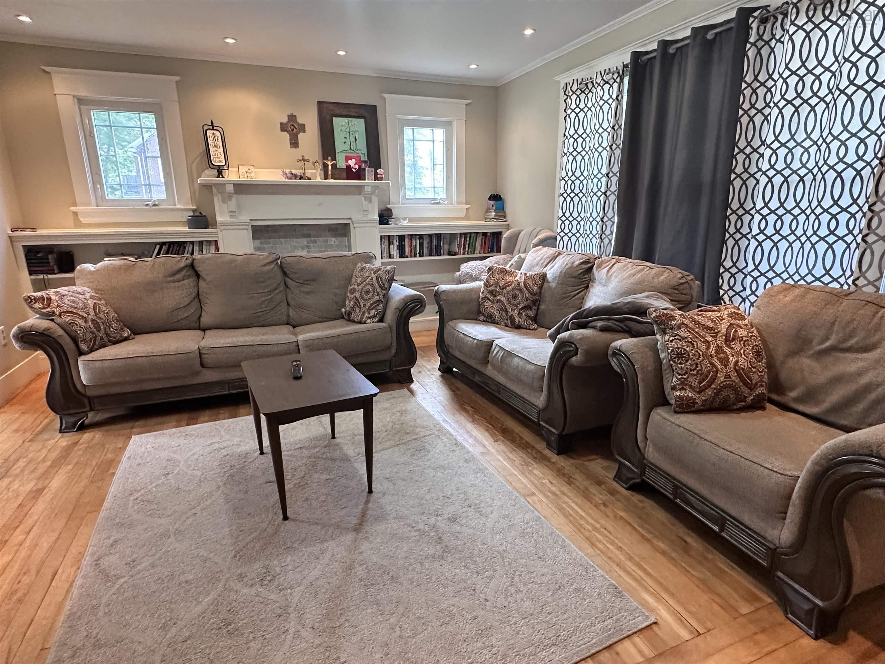 $349,900.00: 130 School Street, Liverpool