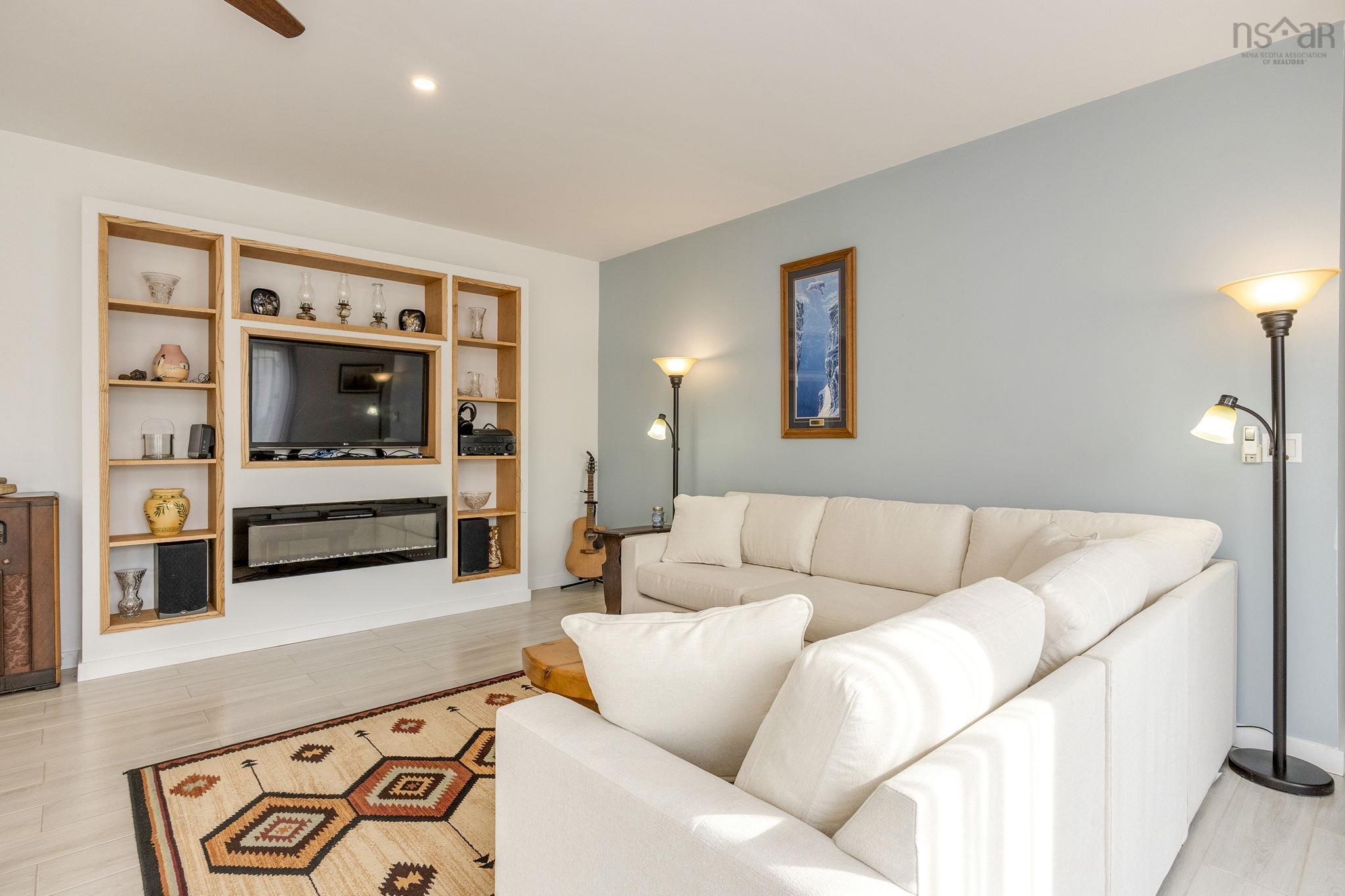 $825,000.00: 237 Inglisville Road, West Inglisville