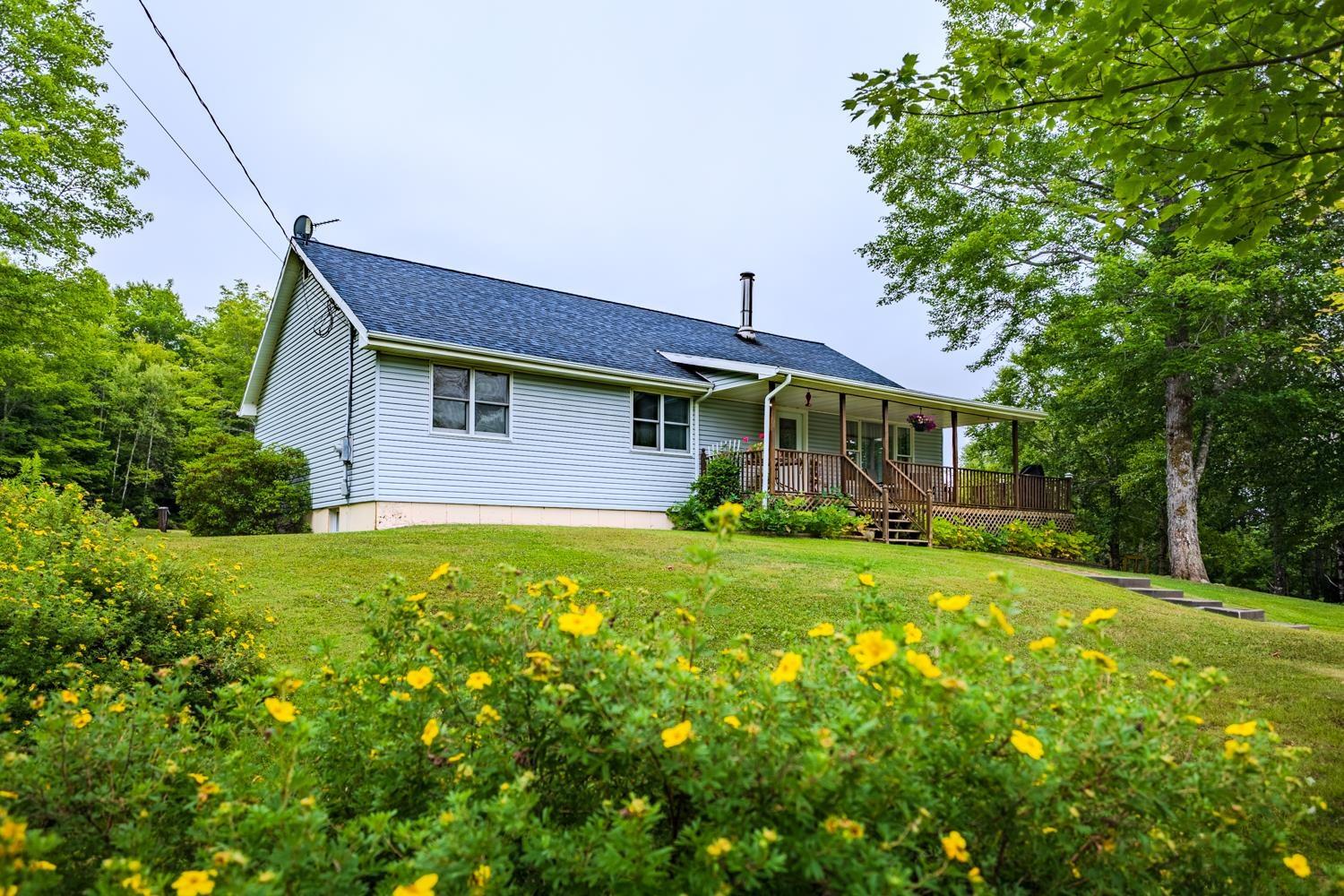 $515,000.00: 56 Hiram Lynds Rd, North River