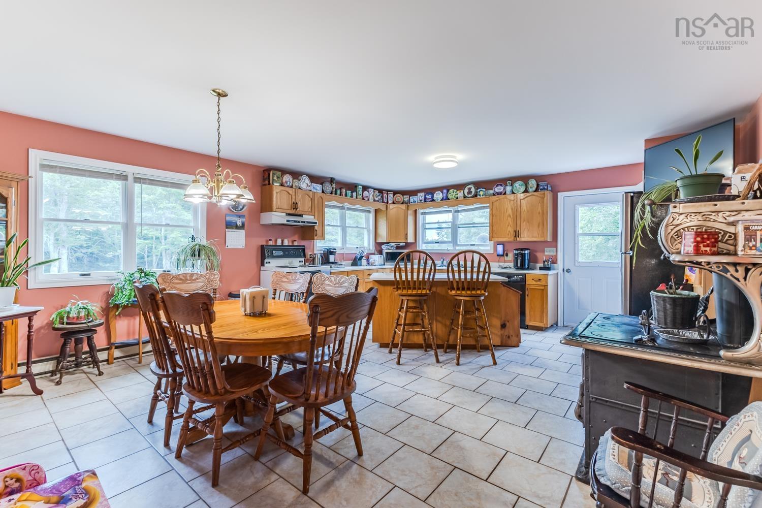 $515,000.00: 56 Hiram Lynds Rd, North River