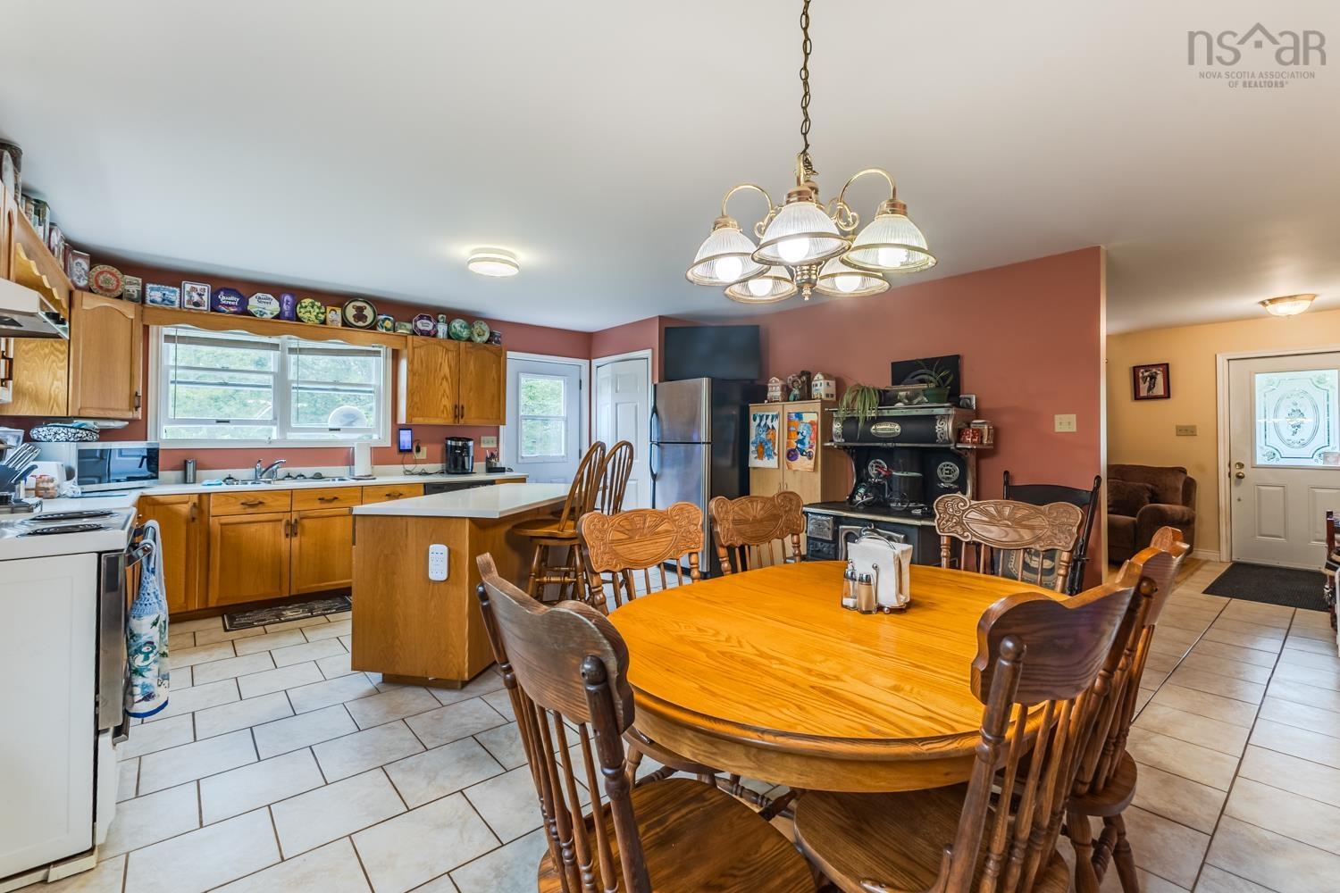 $515,000.00: 56 Hiram Lynds Rd, North River