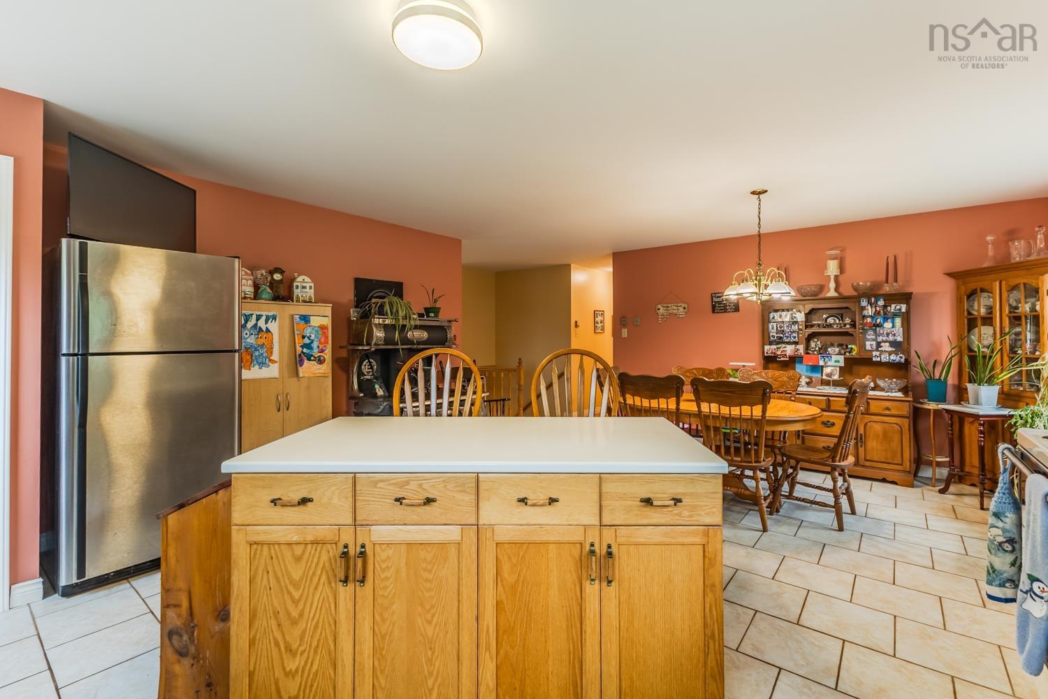 $515,000.00: 56 Hiram Lynds Rd, North River