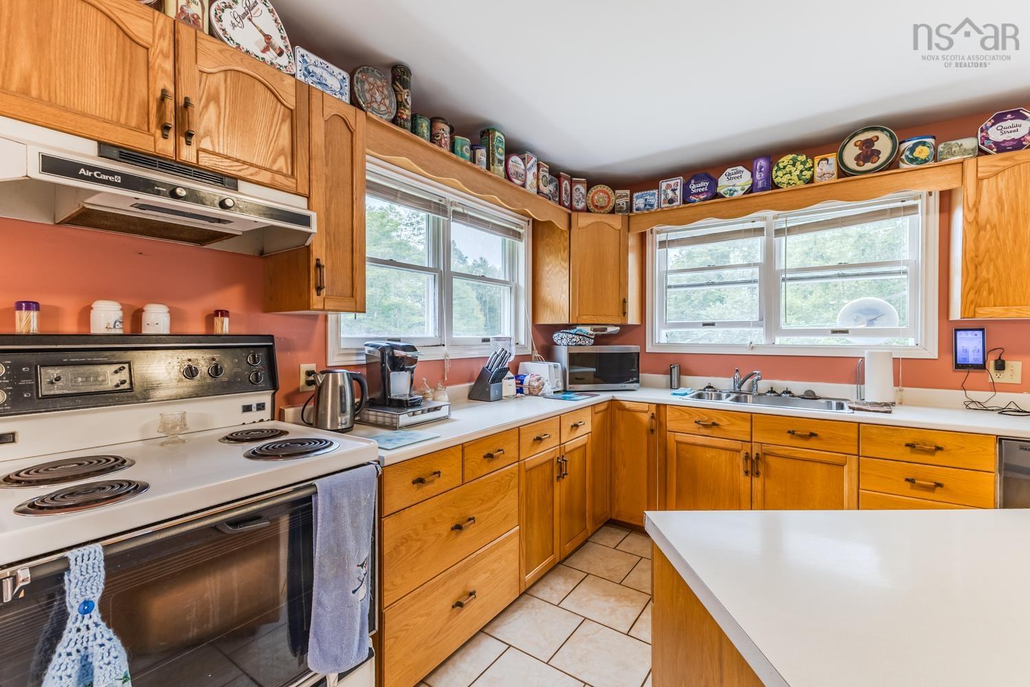$515,000.00: 56 Hiram Lynds Rd, North River