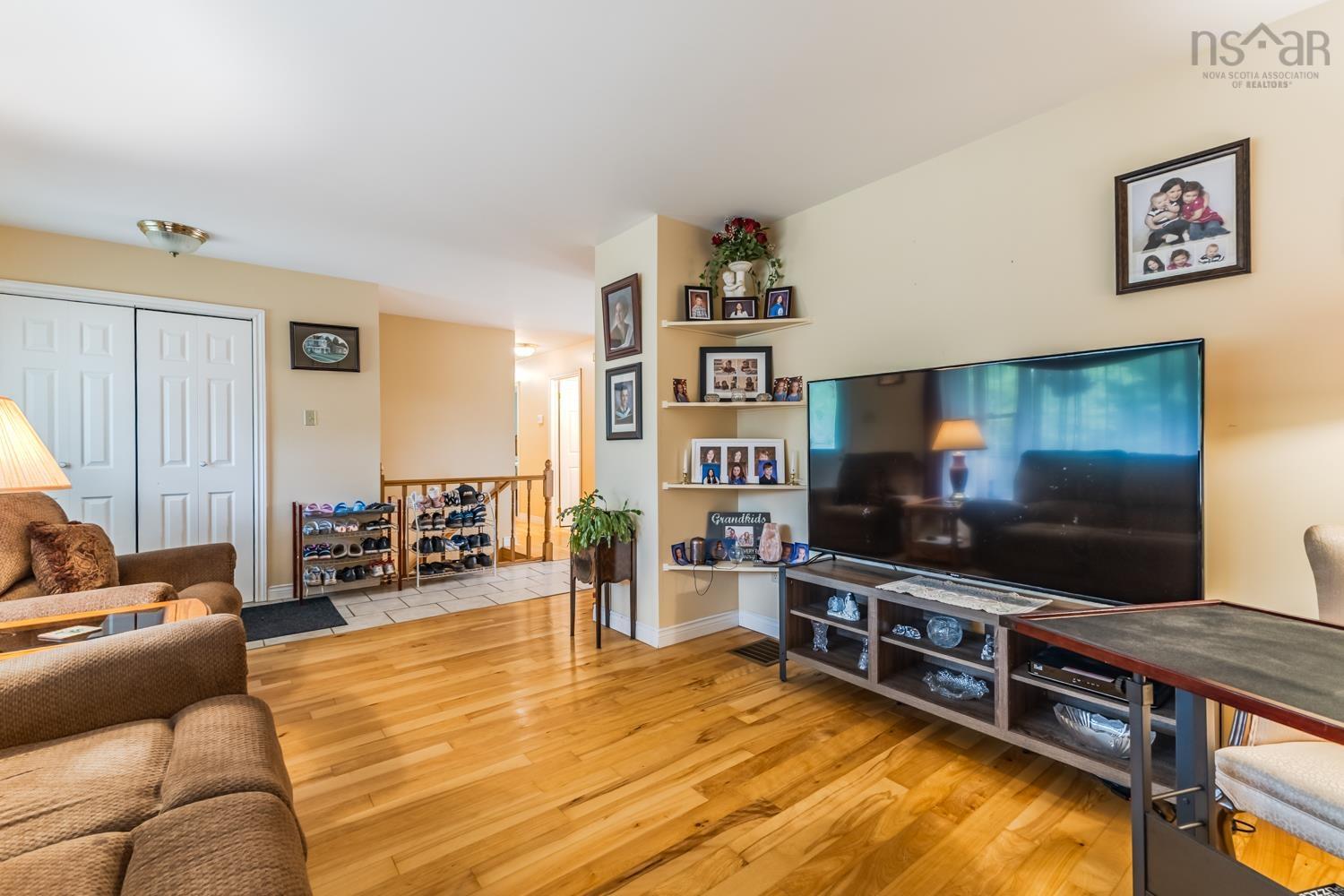 $515,000.00: 56 Hiram Lynds Rd, North River