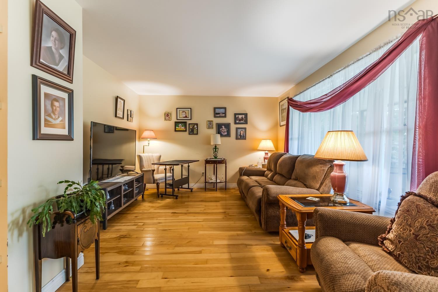 $515,000.00: 56 Hiram Lynds Rd, North River