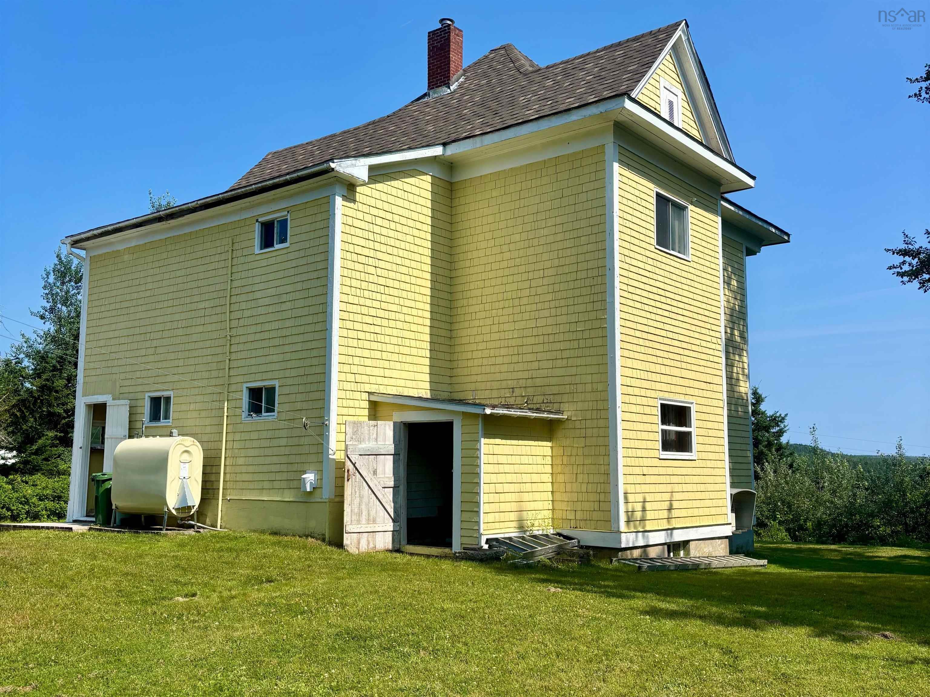 $269,000.00: 13510 HWY 6, Isaacs Harbour North