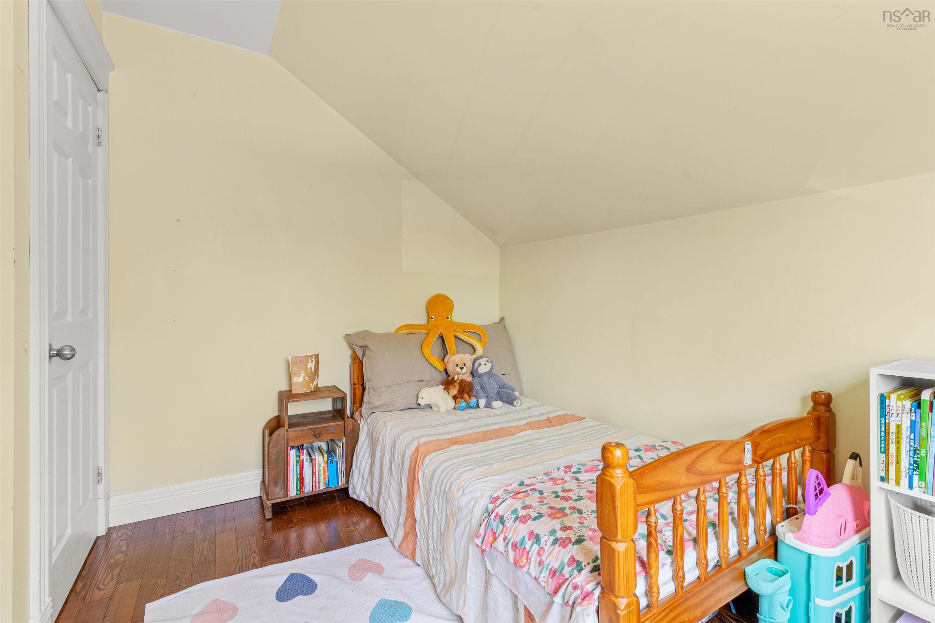 $574,900.00: 22 Brookside Avenue, Dartmouth