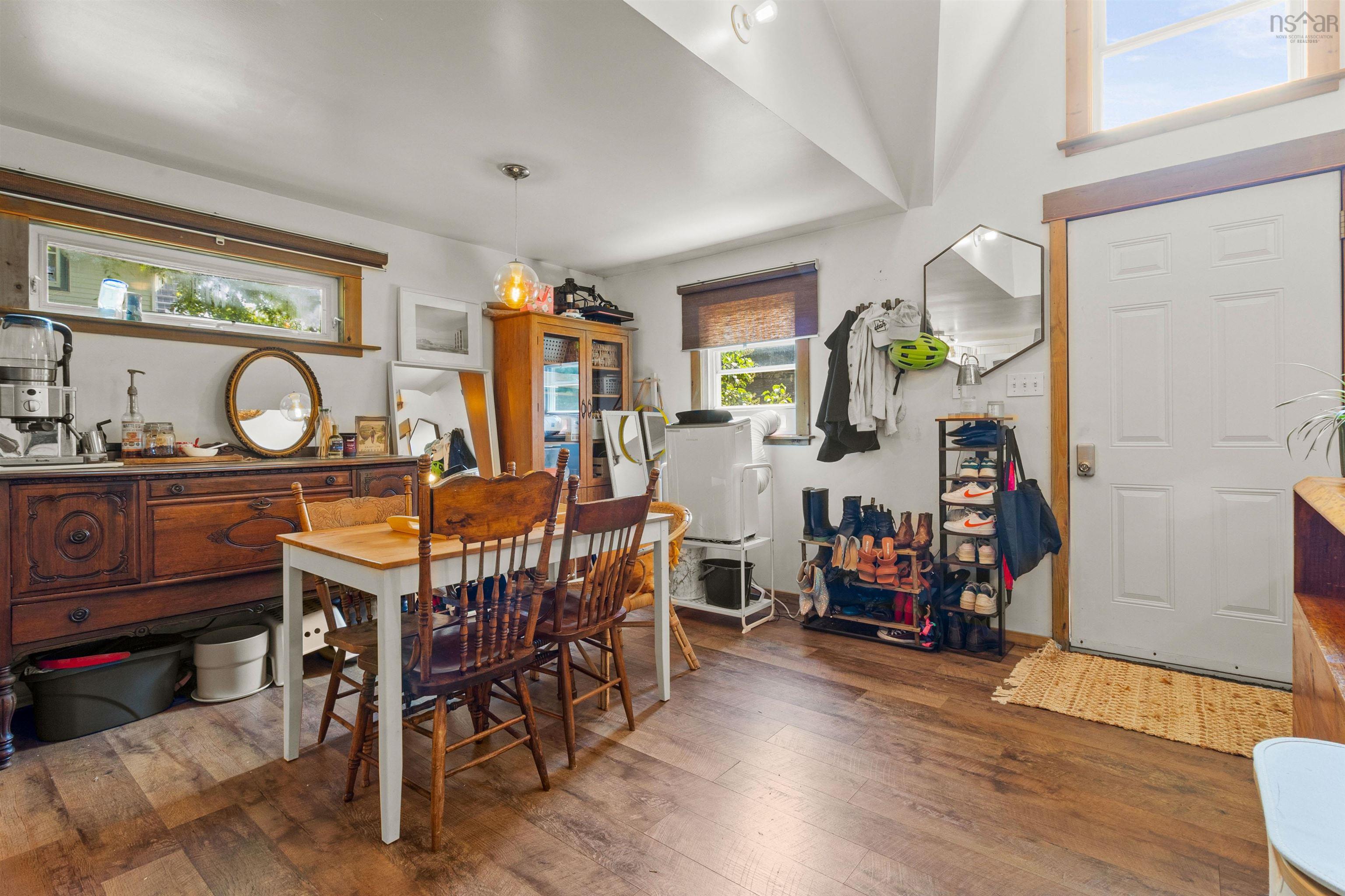 $574,900.00: 22 Brookside Avenue, Dartmouth