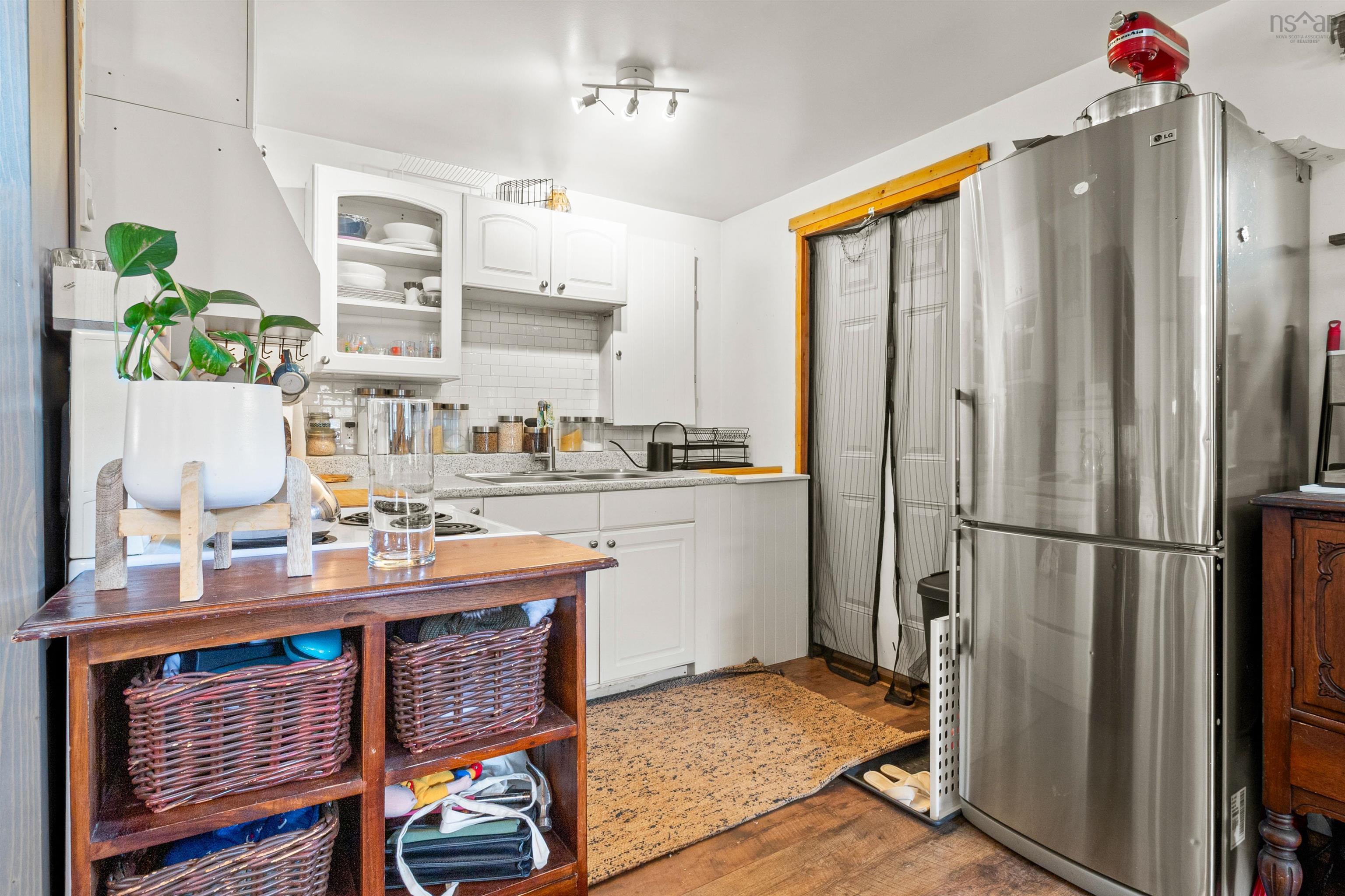 $574,900.00: 22 Brookside Avenue, Dartmouth