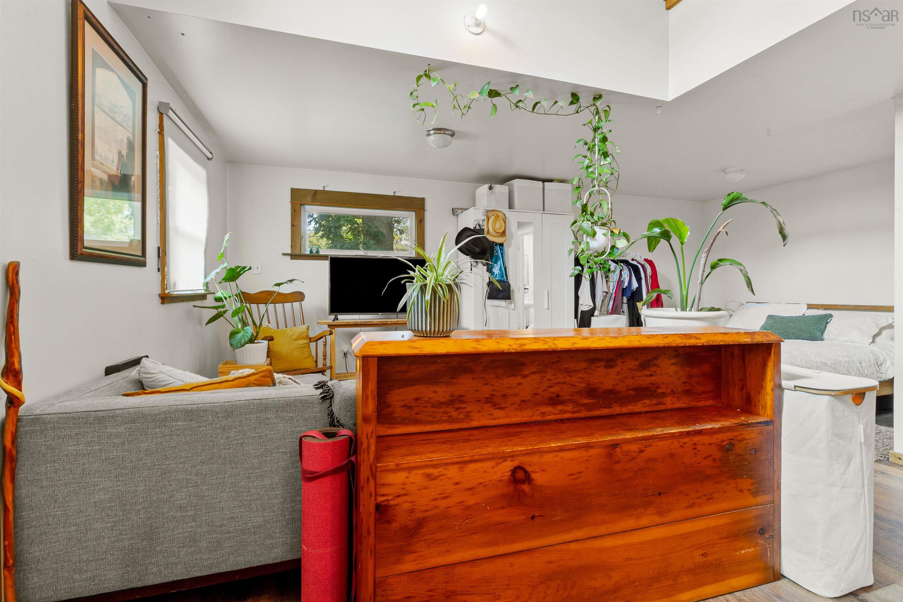 $574,900.00: 22 Brookside Avenue, Dartmouth