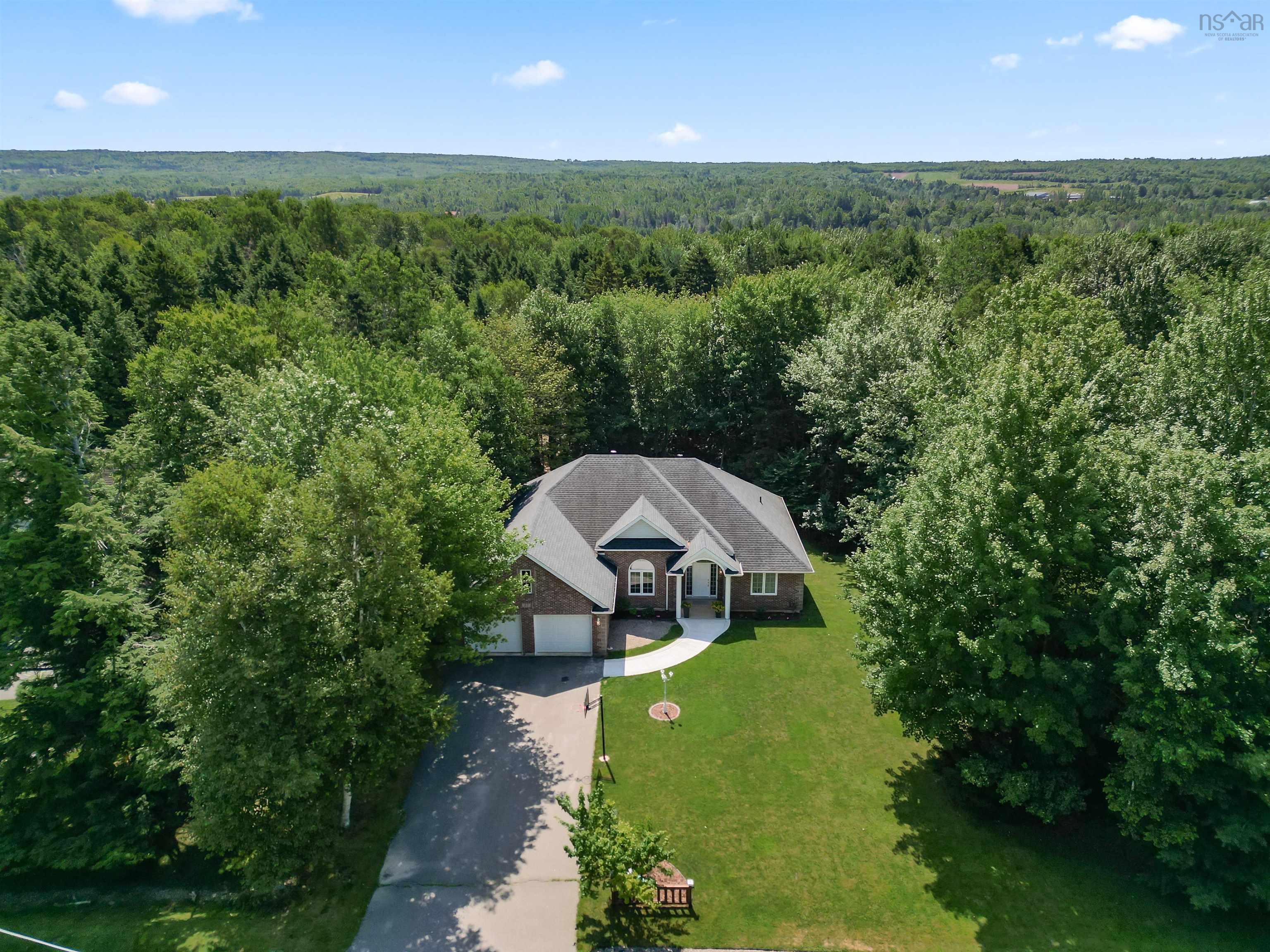 $725,000.00: 27 Somerset Drive, Bible Hill