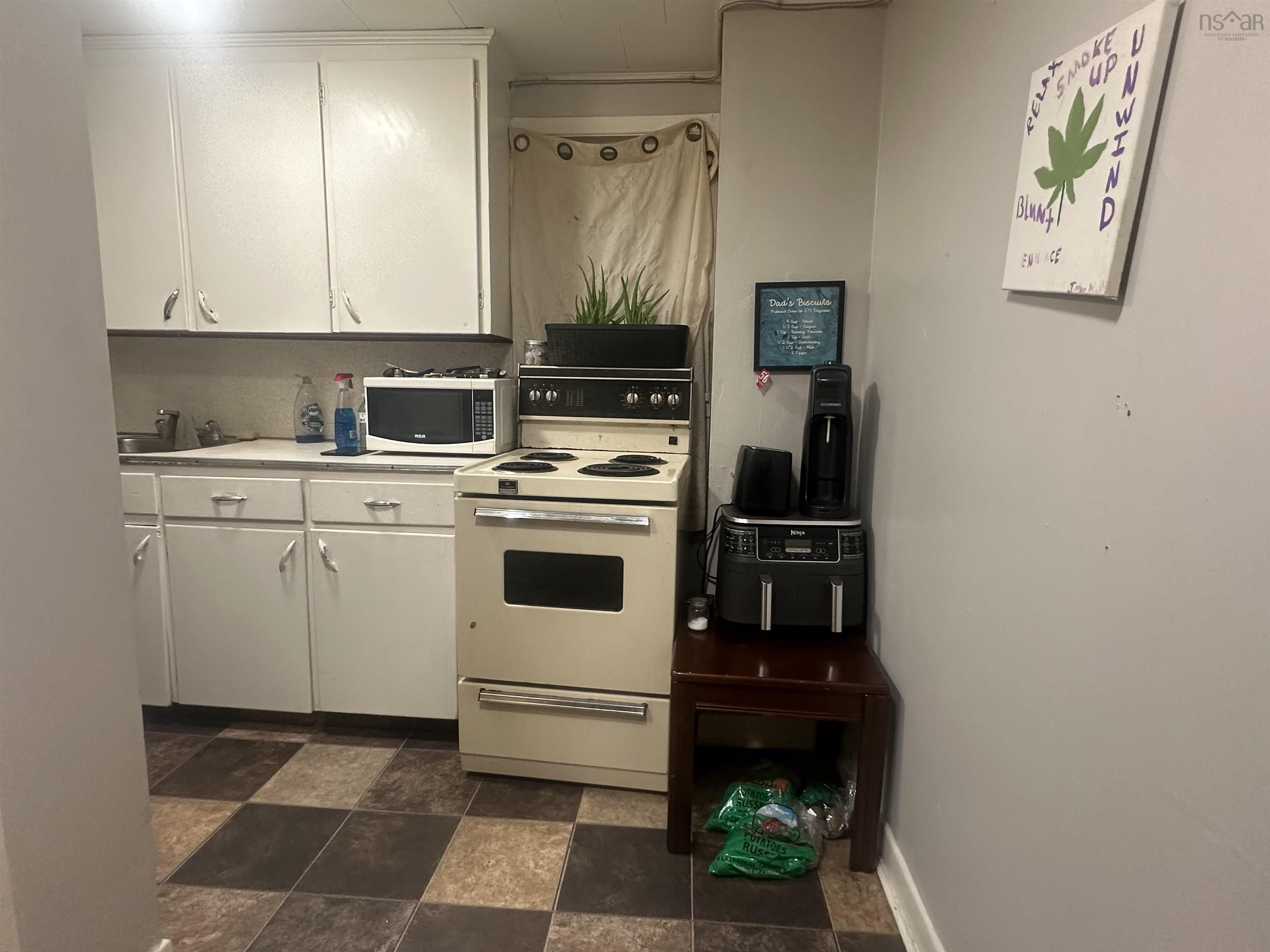$239,900.00: 277 MacLean Street, New Glasgow