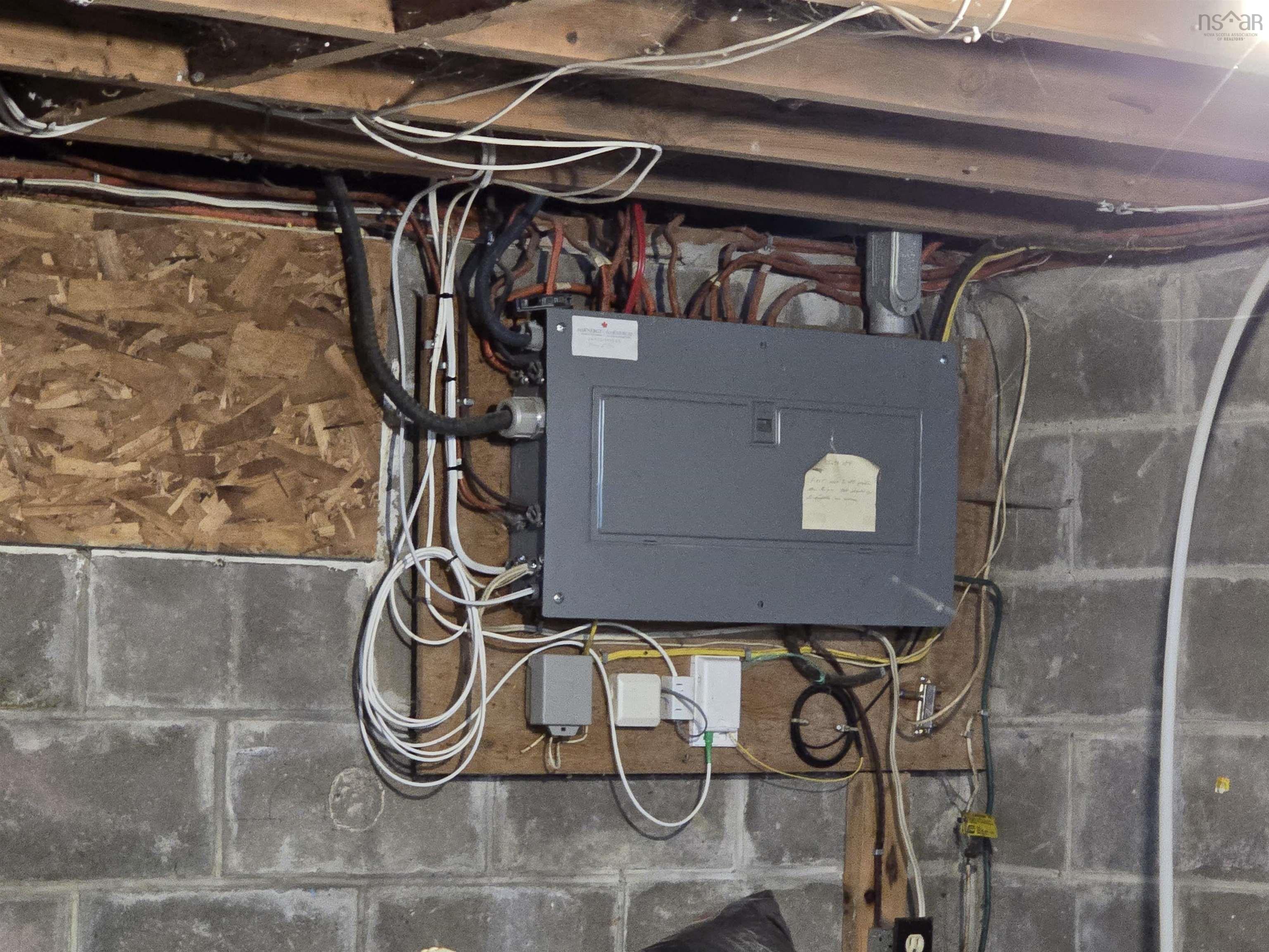 $259,900.00: 19 River Road, Milton