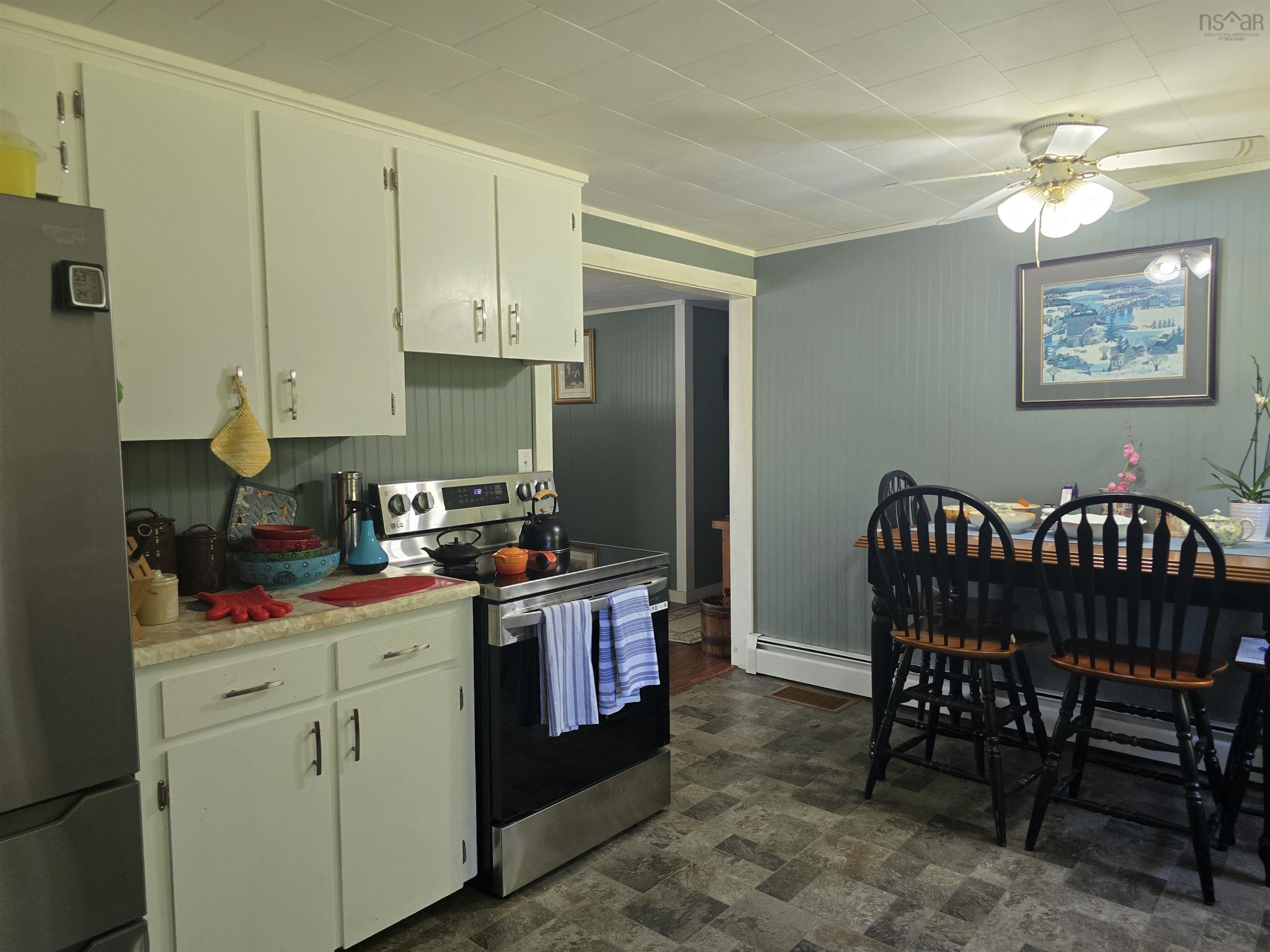 $259,900.00: 19 River Road, Milton