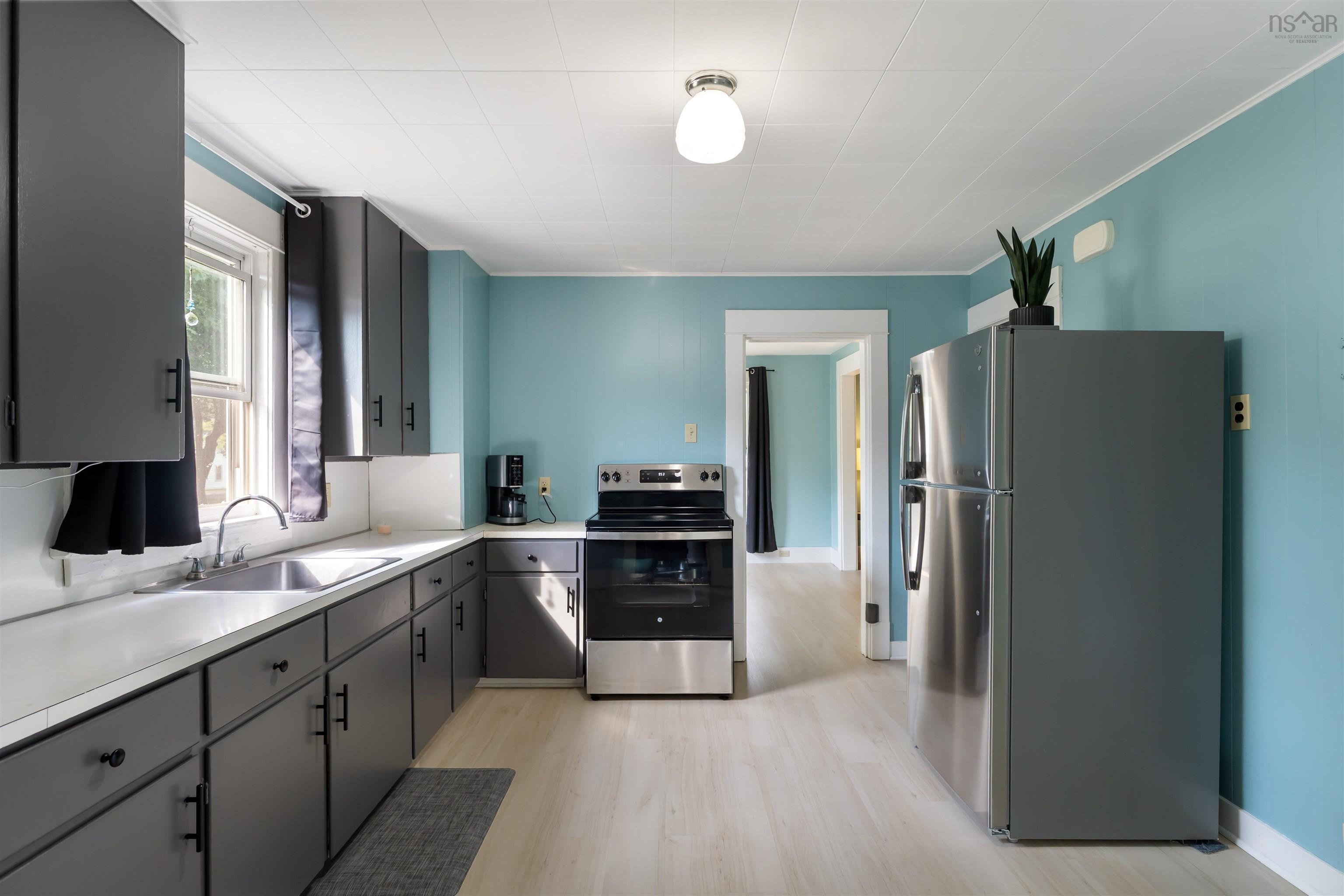 $333,333.00: 1466 Bridge Street, Kingston