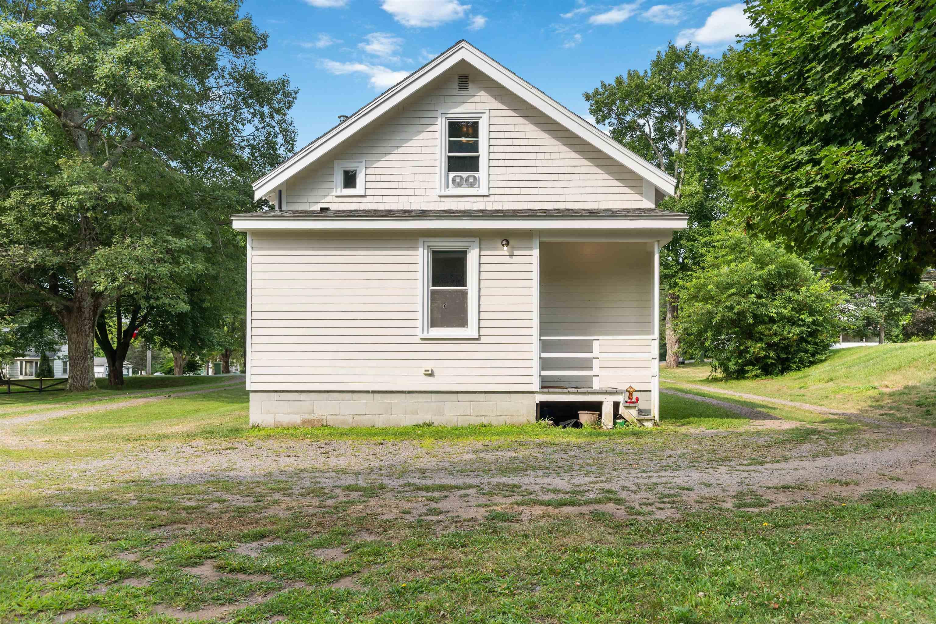 $333,333.00: 1466 Bridge Street, Kingston