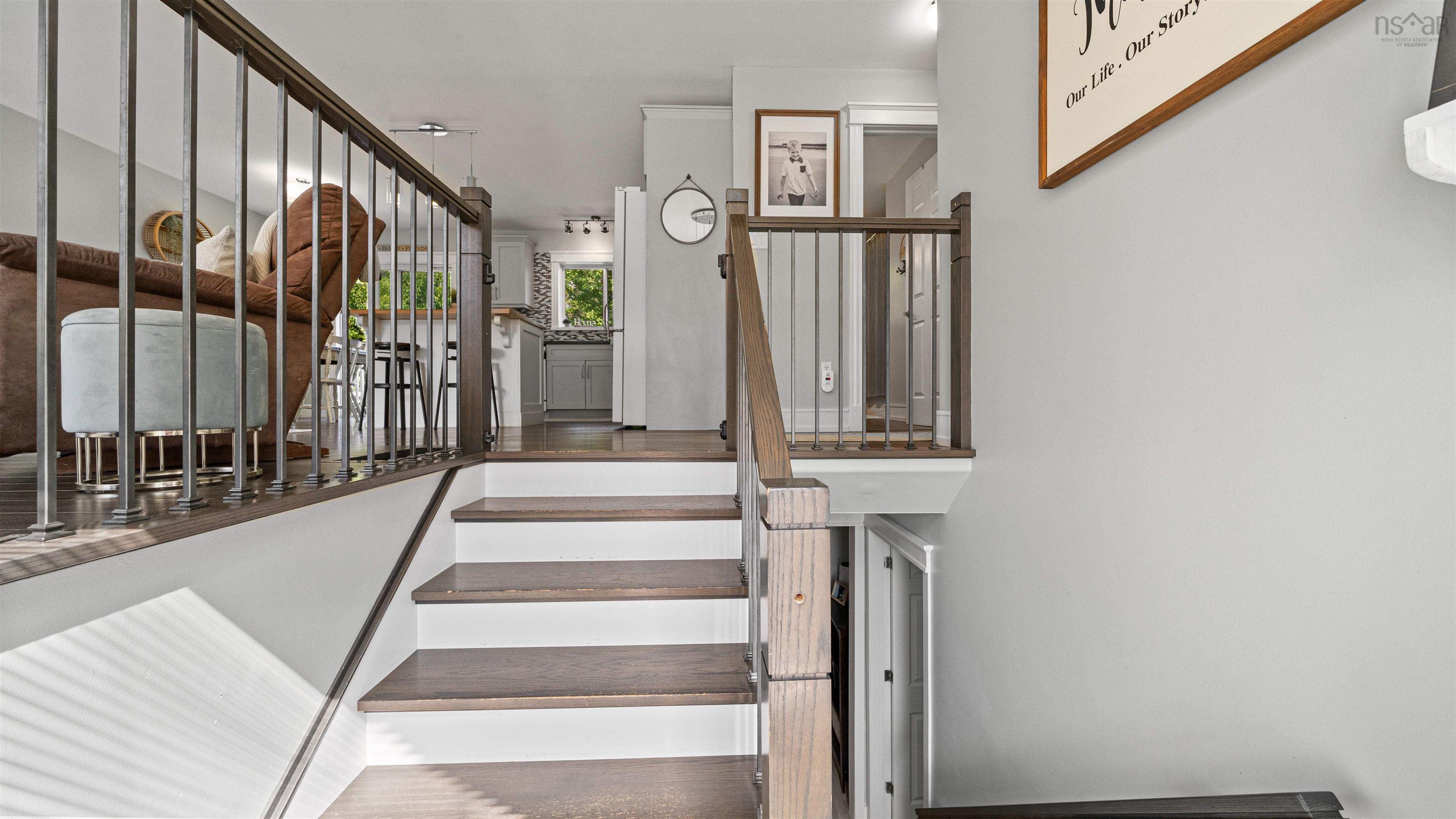$599,900.00: 6 Norman Boulevard, Hammonds Plains