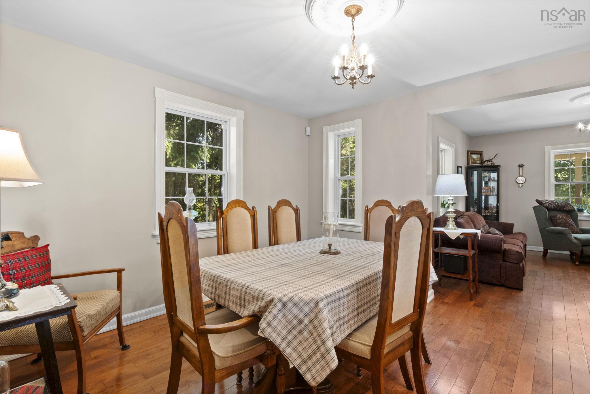 $379,900.00: 1001 BROOKLYN Street, North Kingston