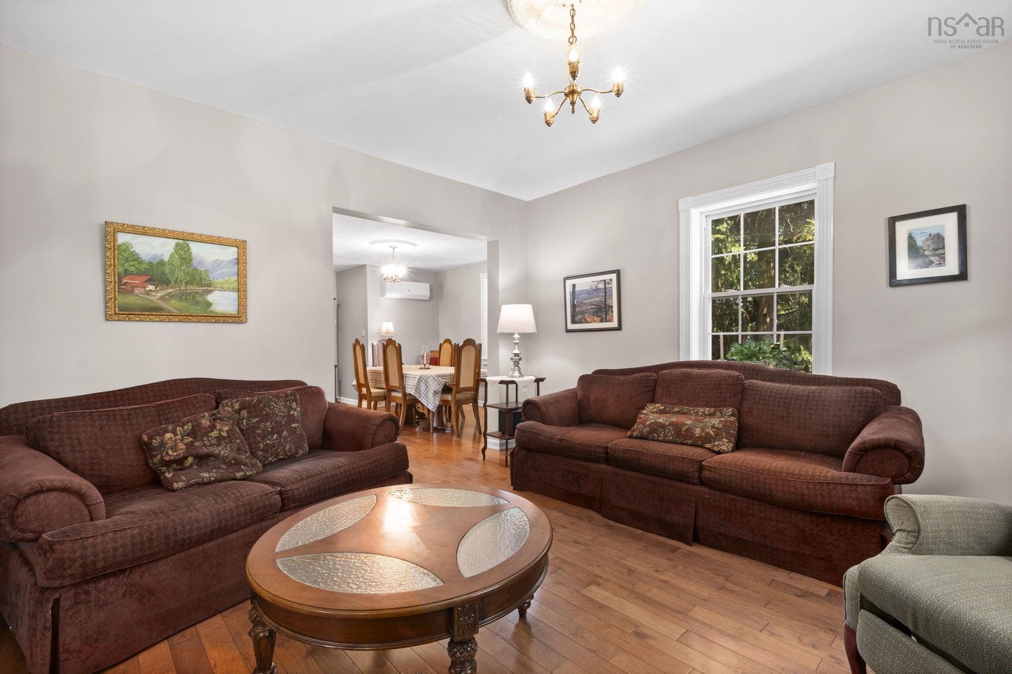 $379,900.00: 1001 BROOKLYN Street, North Kingston