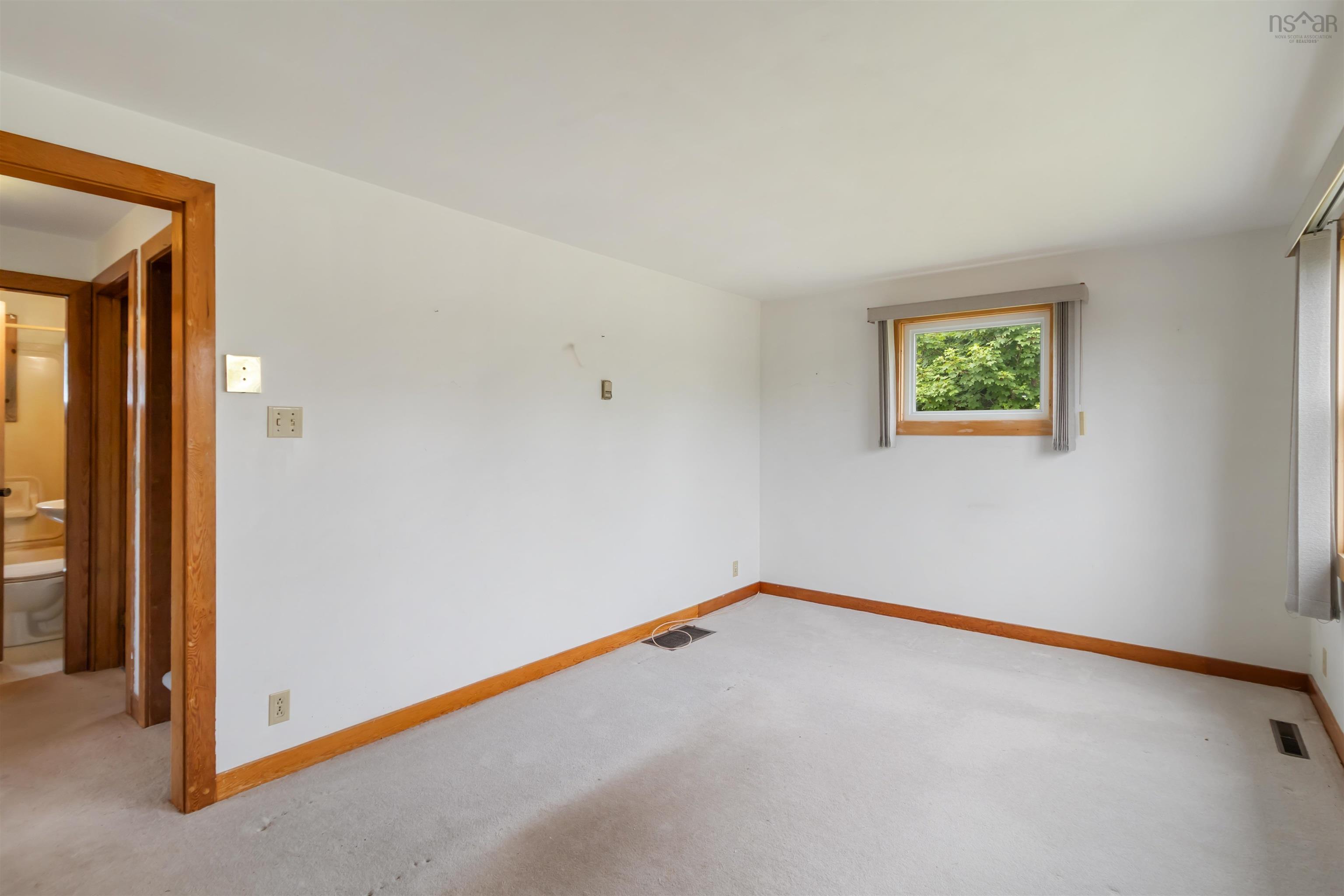 $275,000.00: 1620 Ostrea Lake Road, Musquodoboit Harbour