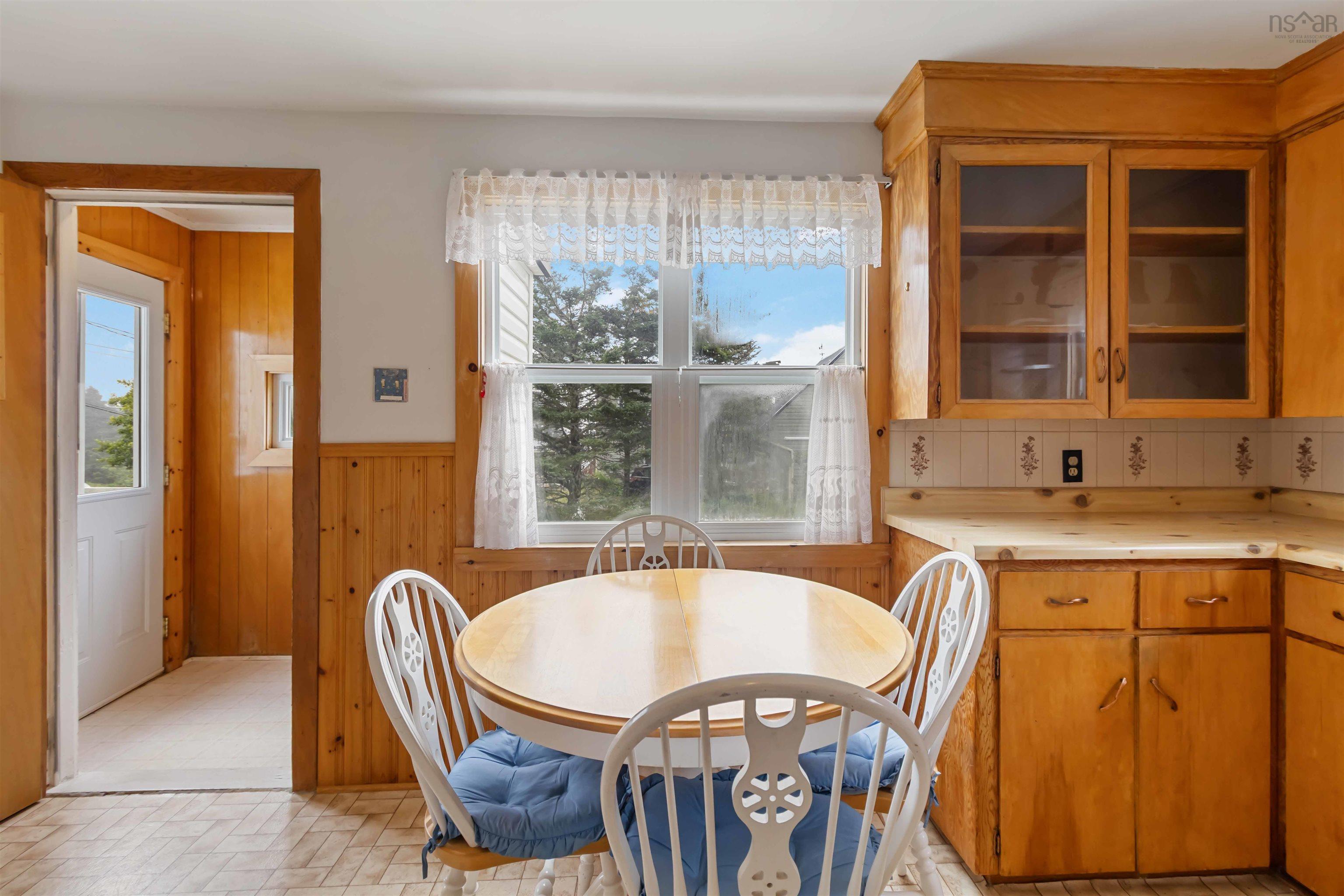 $275,000.00: 1620 Ostrea Lake Road, Musquodoboit Harbour