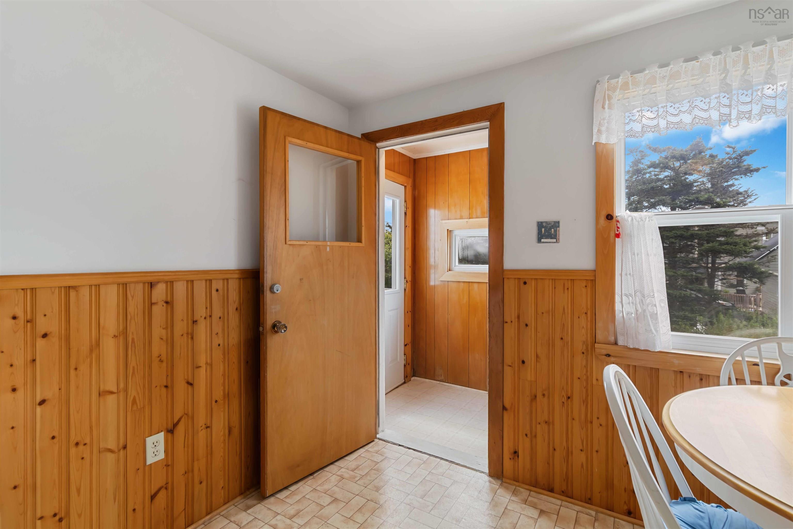 $275,000.00: 1620 Ostrea Lake Road, Musquodoboit Harbour