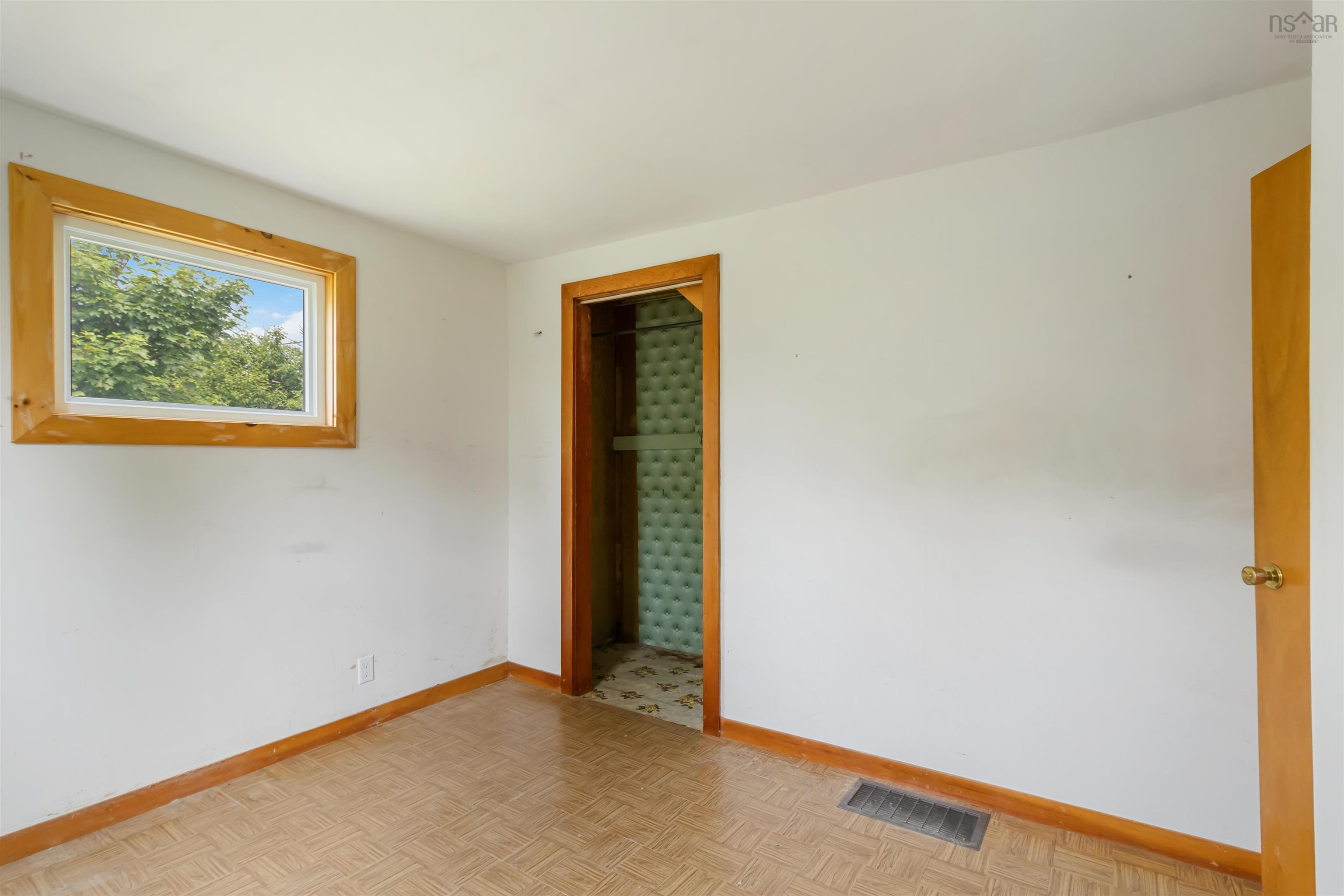 $275,000.00: 1620 Ostrea Lake Road, Musquodoboit Harbour