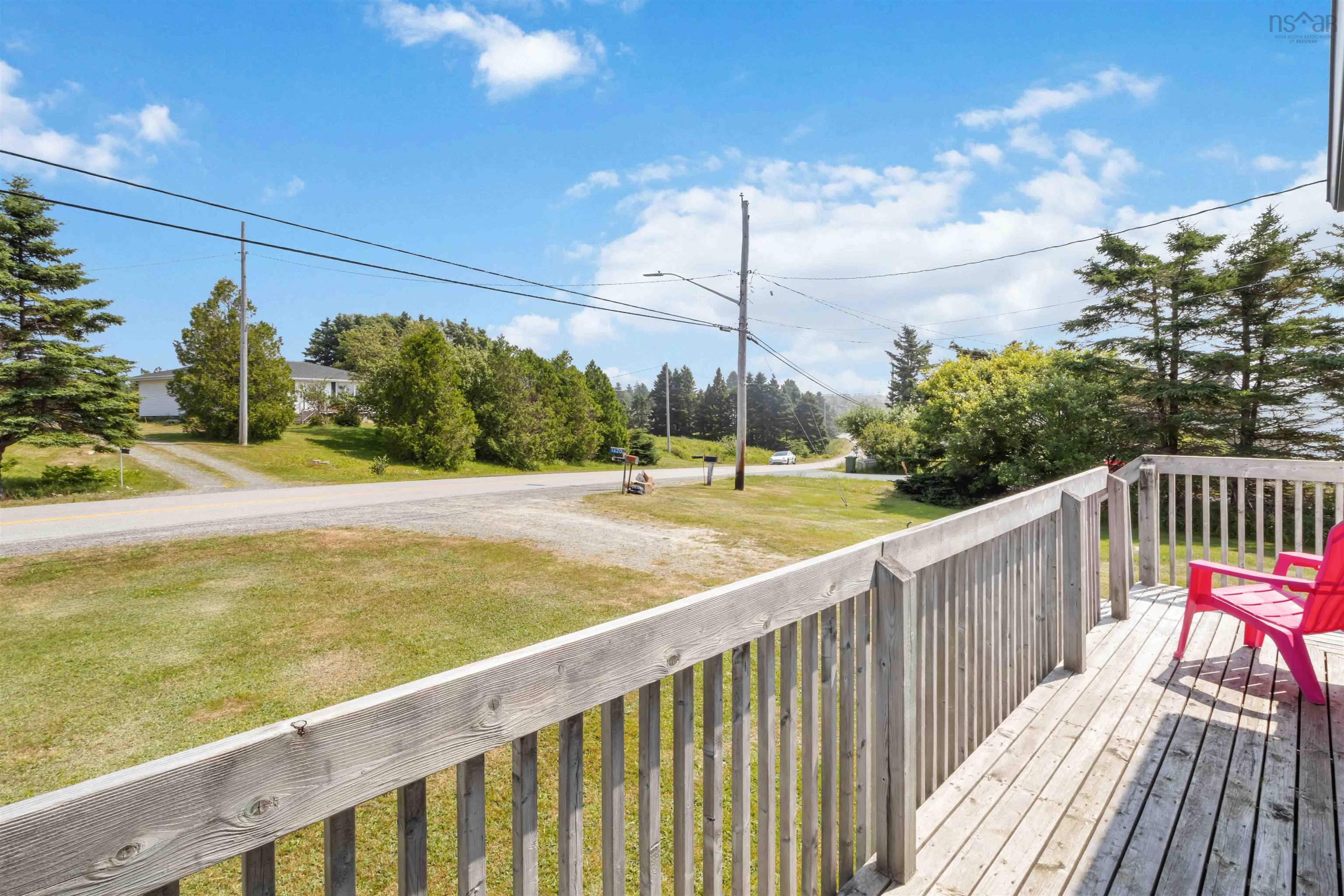 $275,000.00: 1620 Ostrea Lake Road, Musquodoboit Harbour