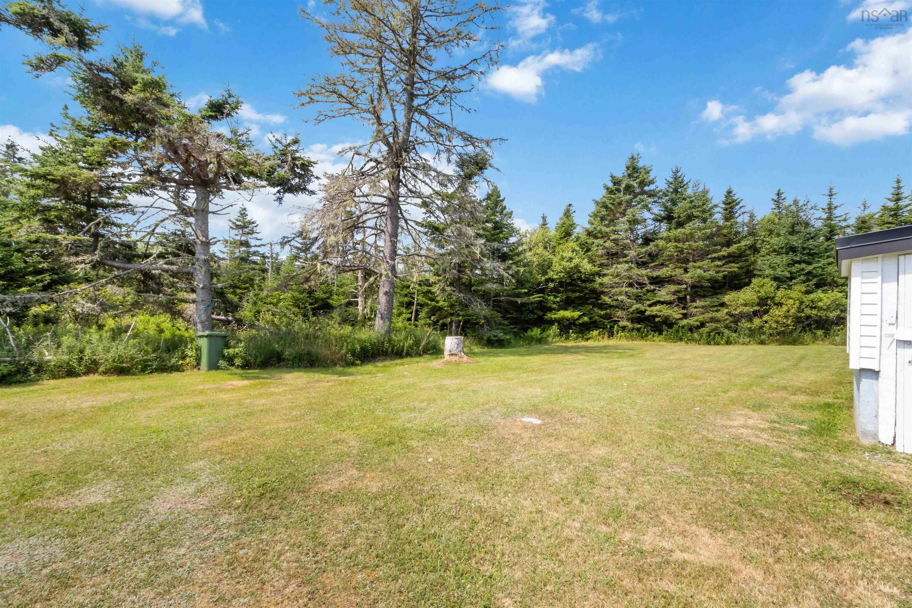 $275,000.00: 1620 Ostrea Lake Road, Musquodoboit Harbour