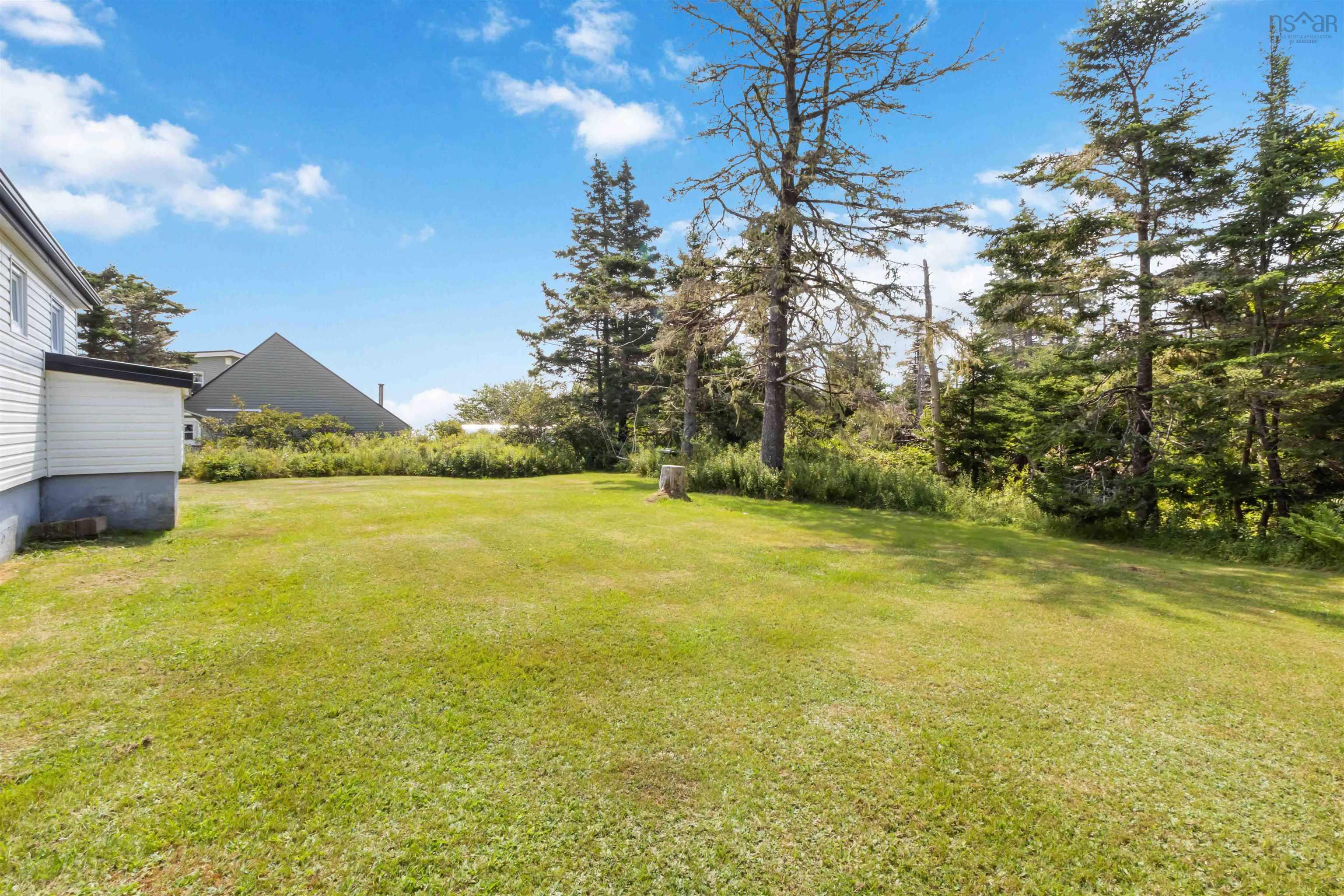 $275,000.00: 1620 Ostrea Lake Road, Musquodoboit Harbour