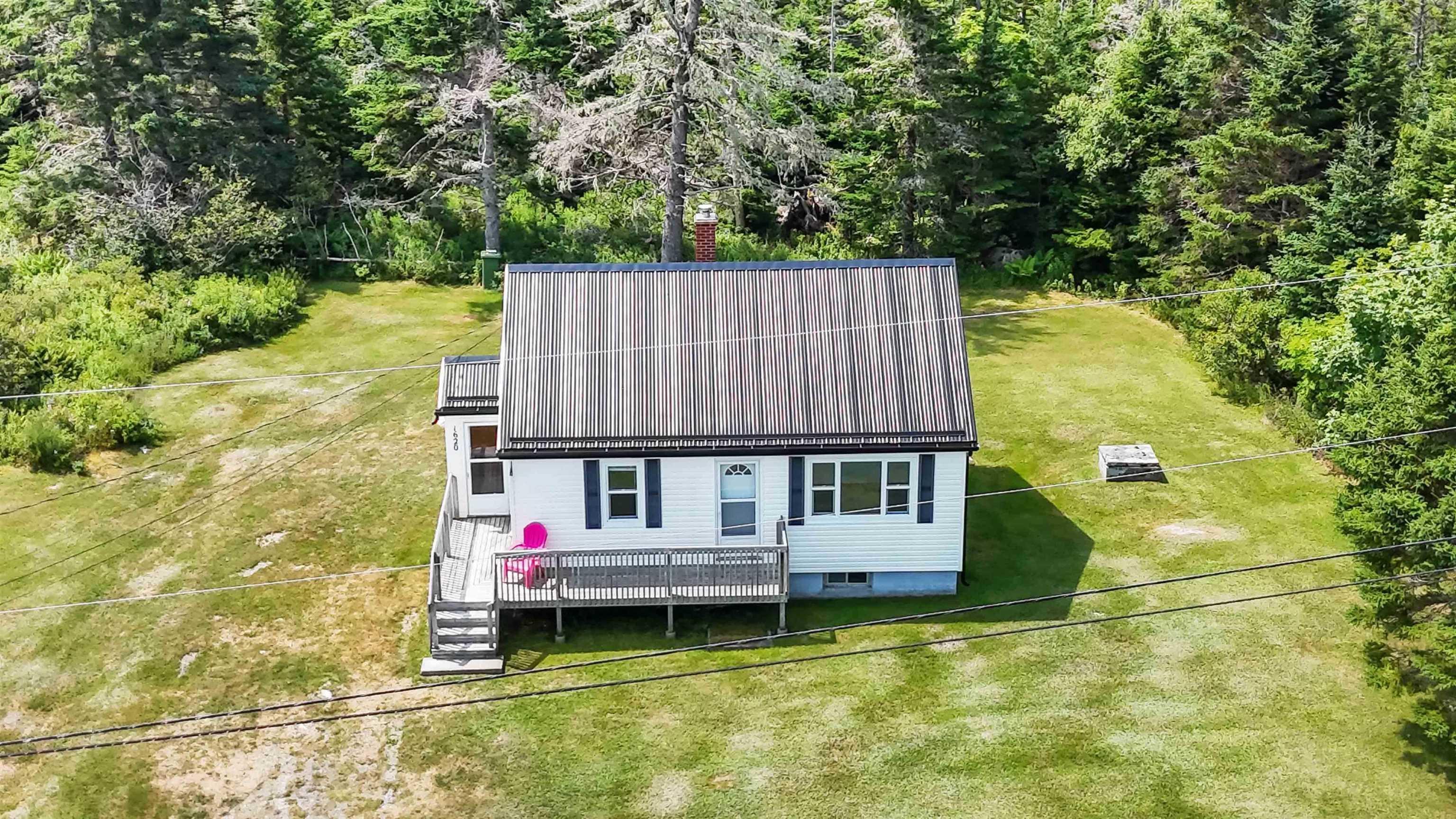 $275,000.00: 1620 Ostrea Lake Road, Musquodoboit Harbour