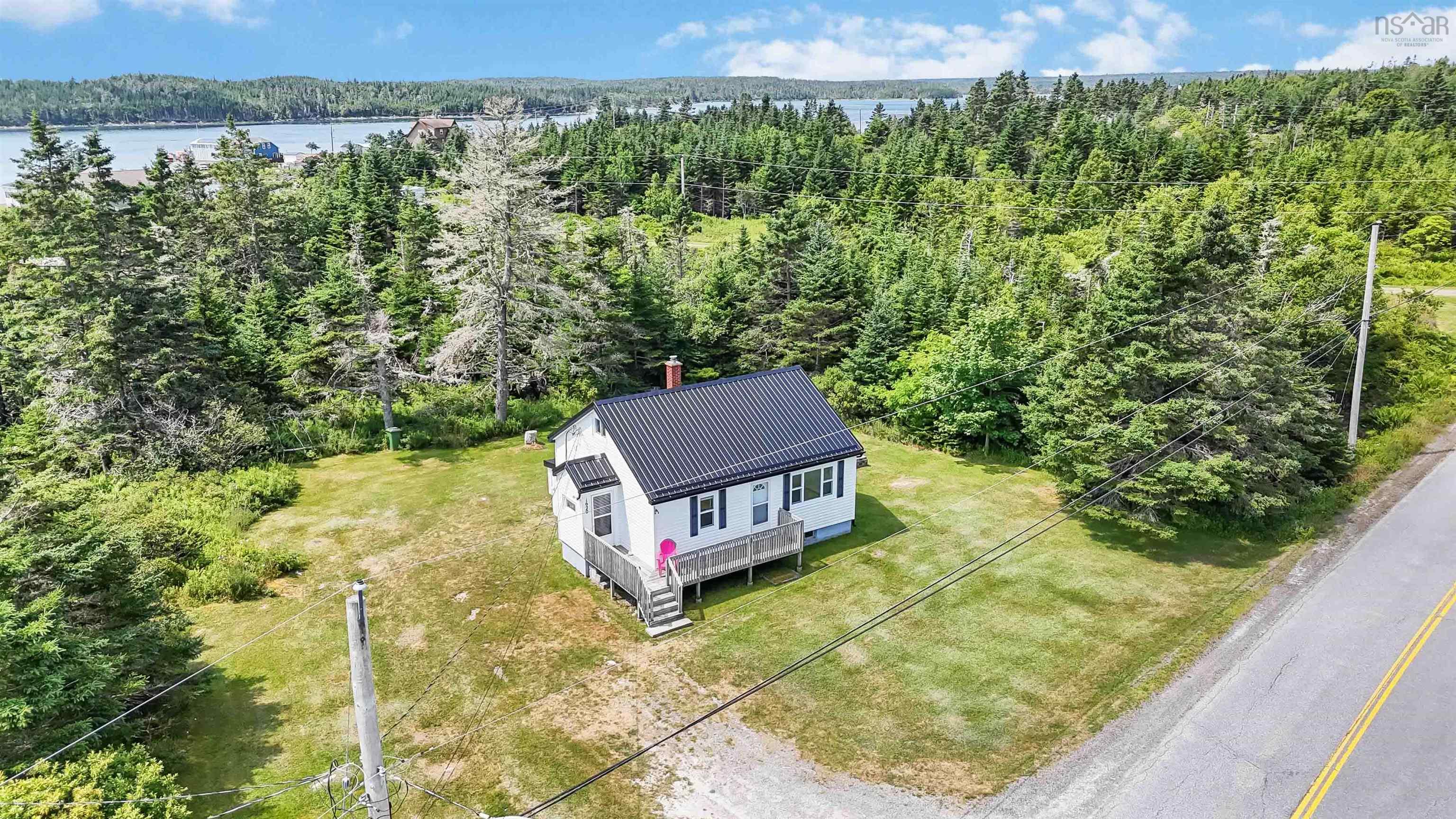 $275,000.00: 1620 Ostrea Lake Road, Musquodoboit Harbour