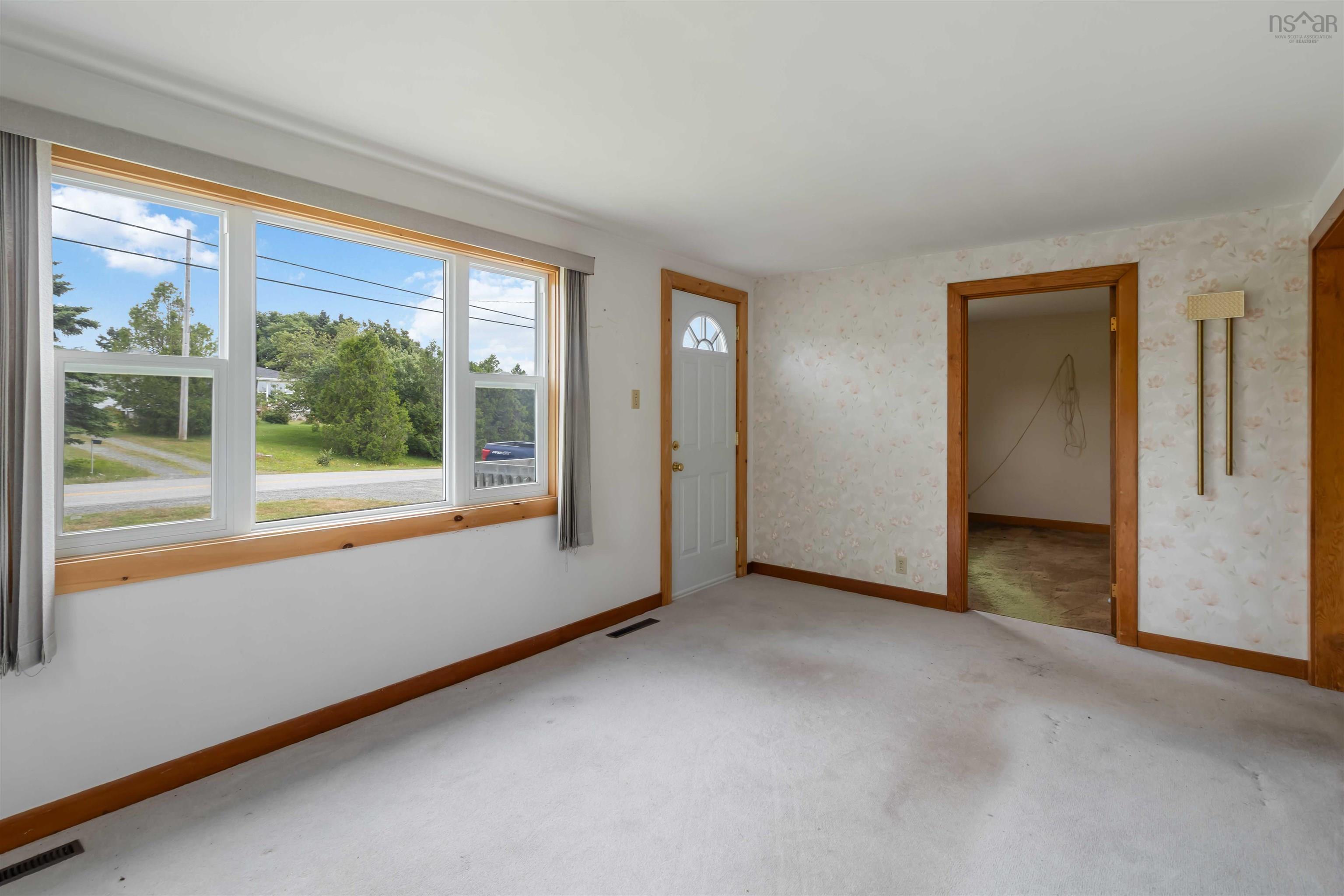 $275,000.00: 1620 Ostrea Lake Road, Musquodoboit Harbour