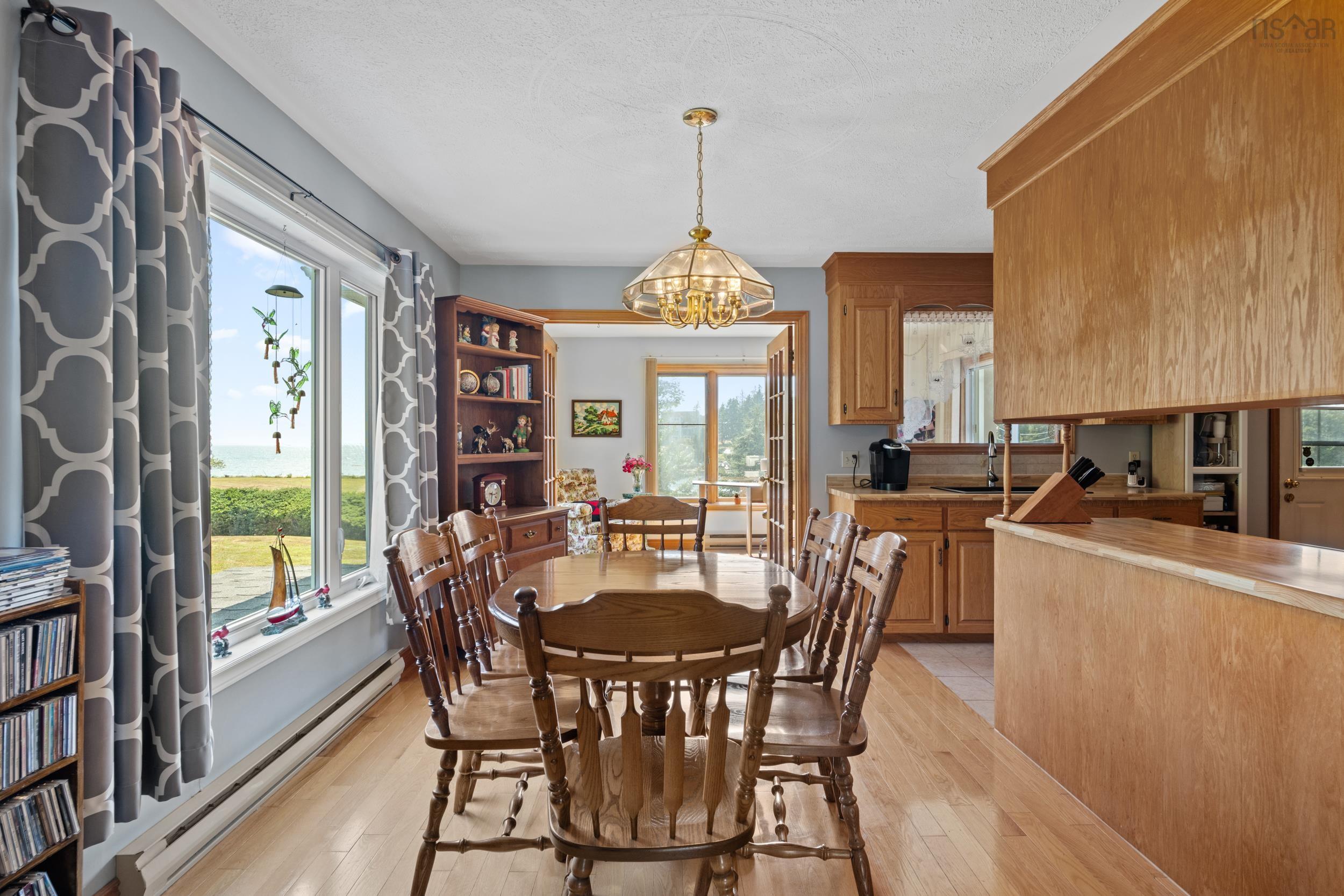 $1,350,000.00: 7239 Highway 329, East River Point
