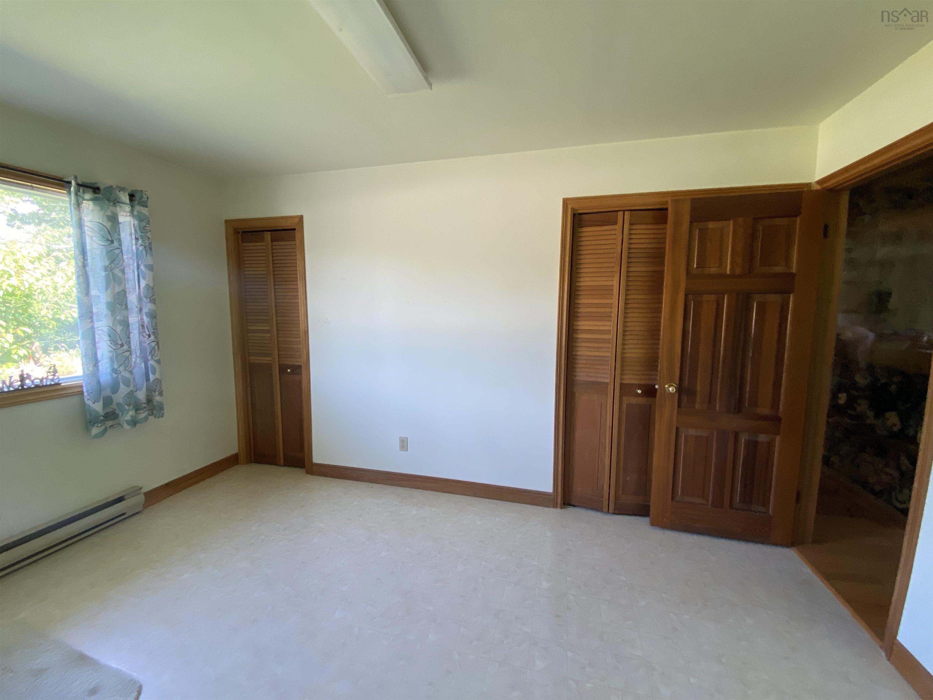 $1,350,000.00: 7239 Highway 329, East River Point