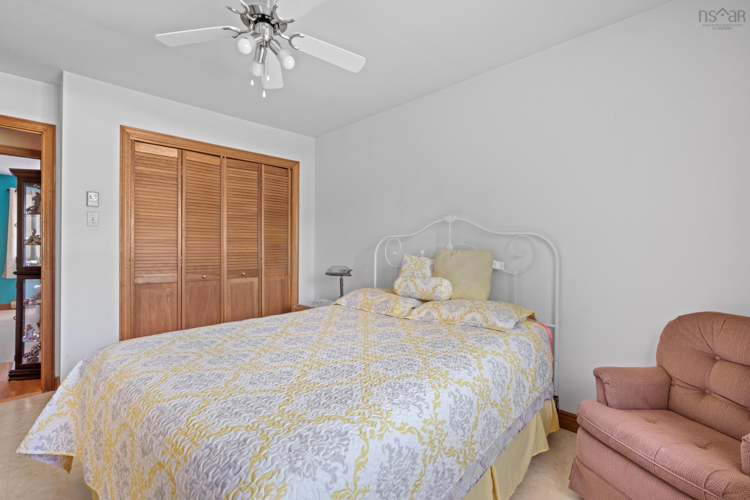 $1,350,000.00: 7239 Highway 329, East River Point