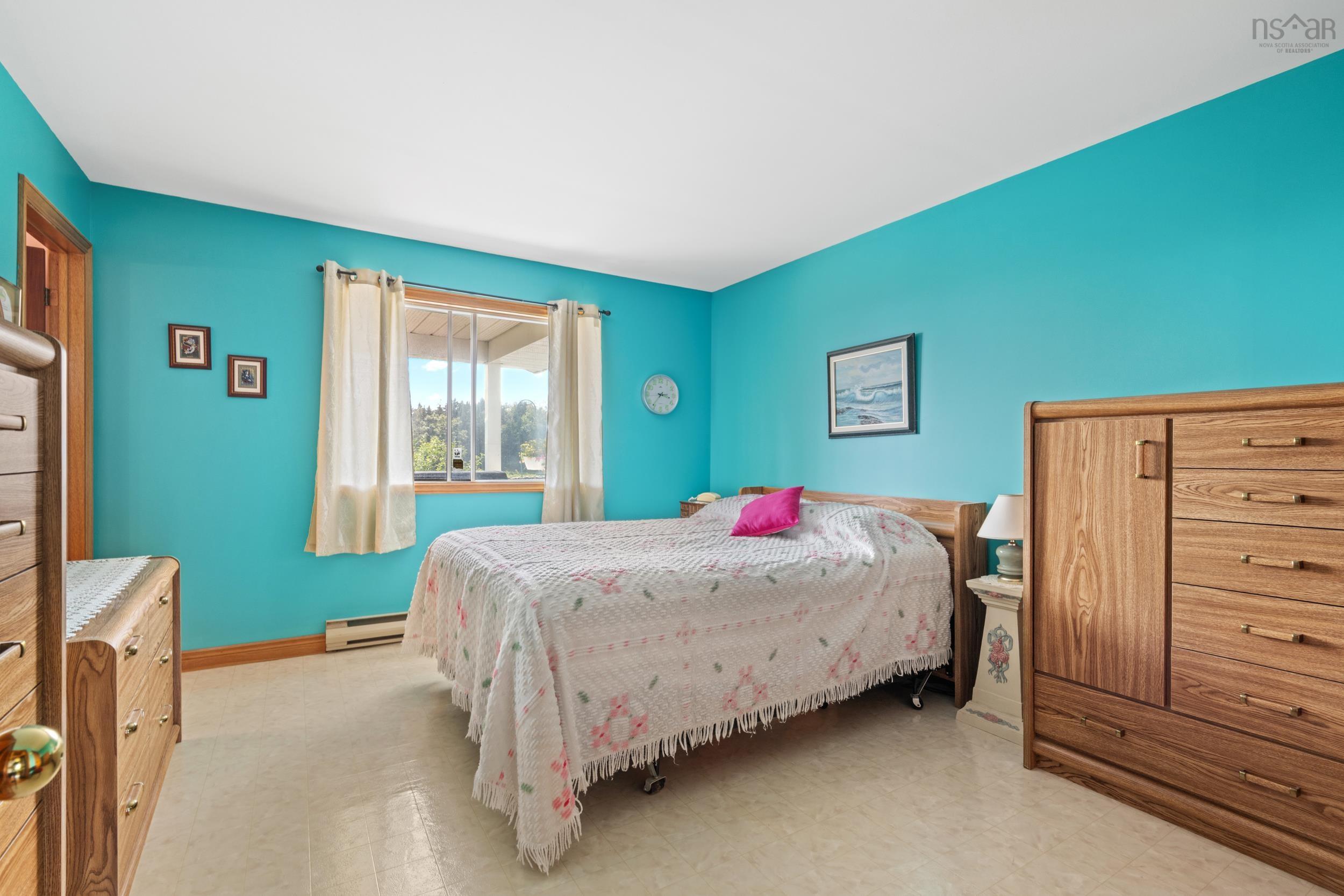 $1,350,000.00: 7239 Highway 329, East River Point