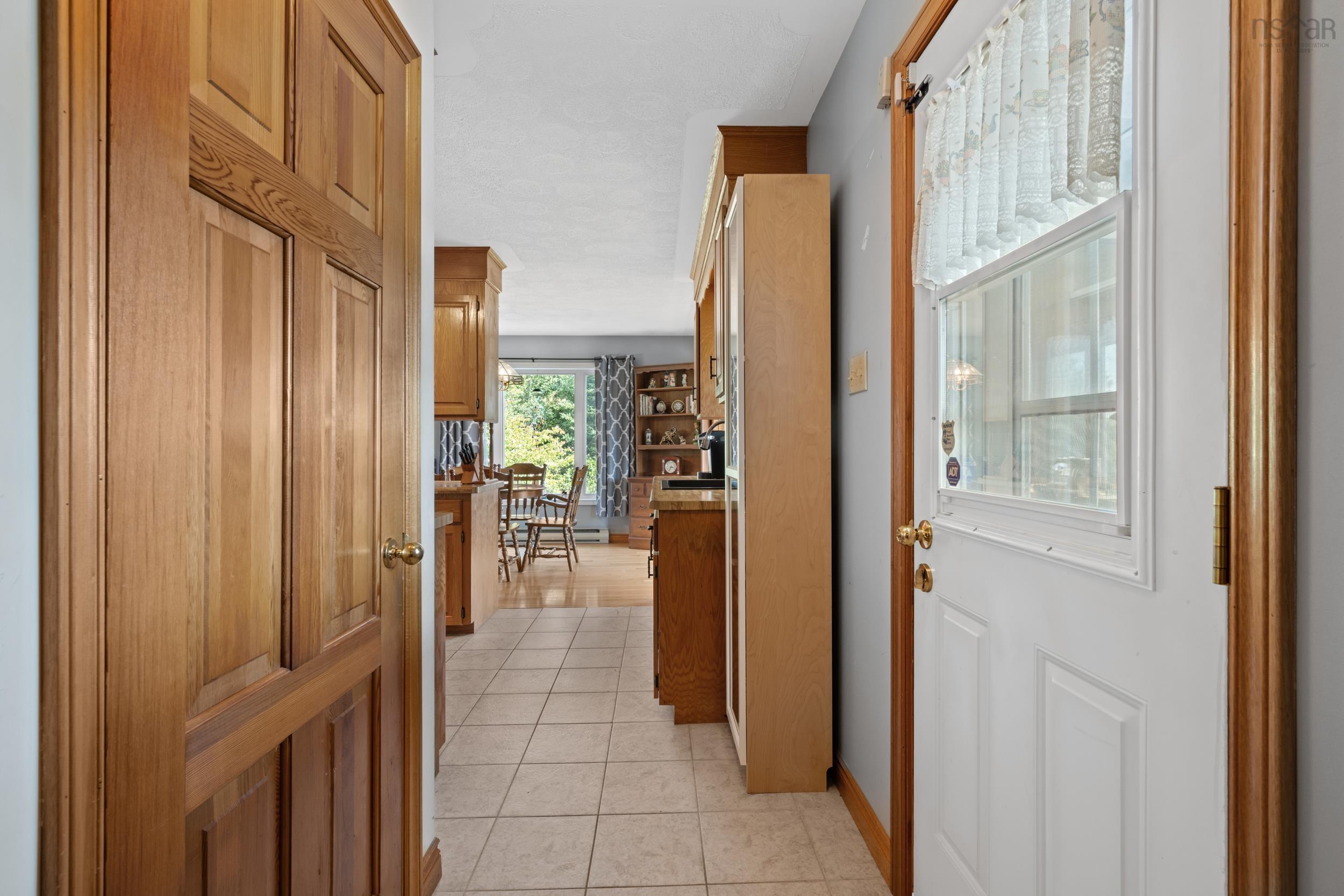 $1,350,000.00: 7239 Highway 329, East River Point