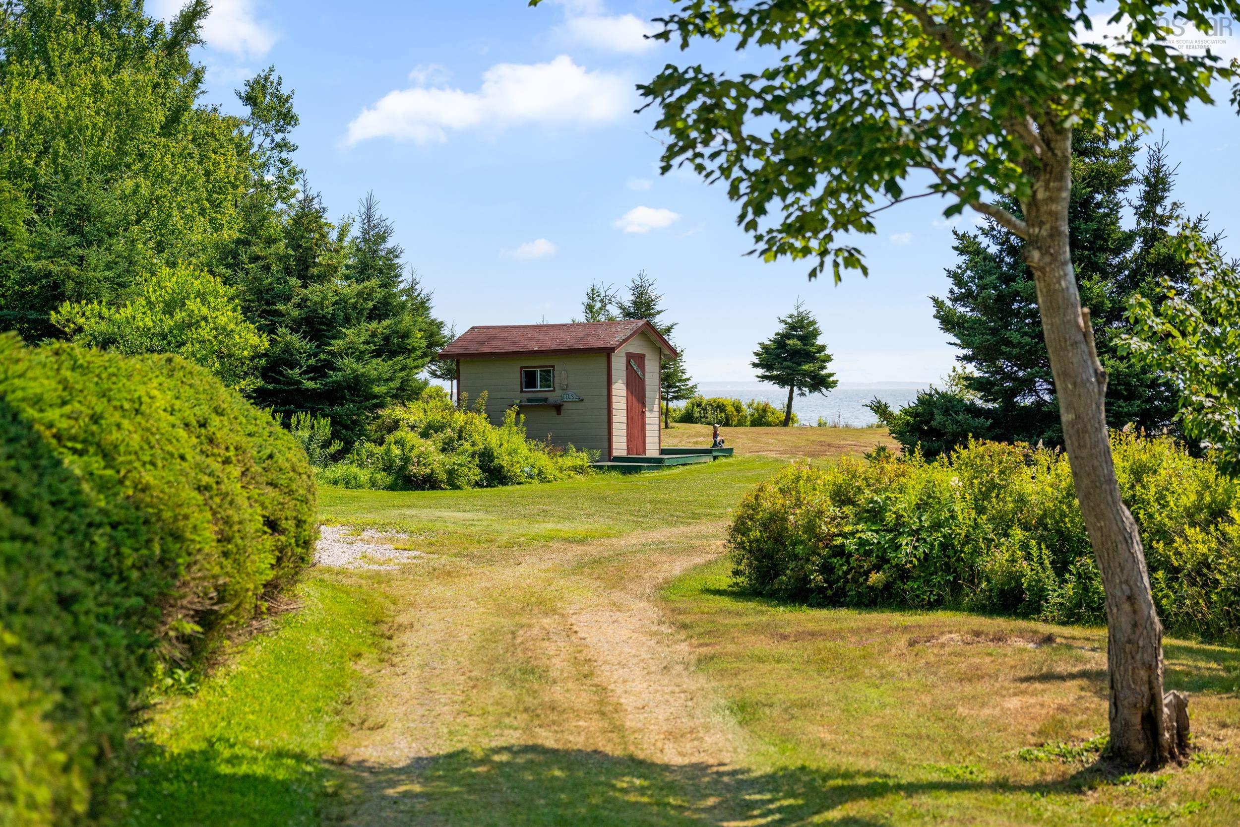 $1,350,000.00: 7239 Highway 329, East River Point